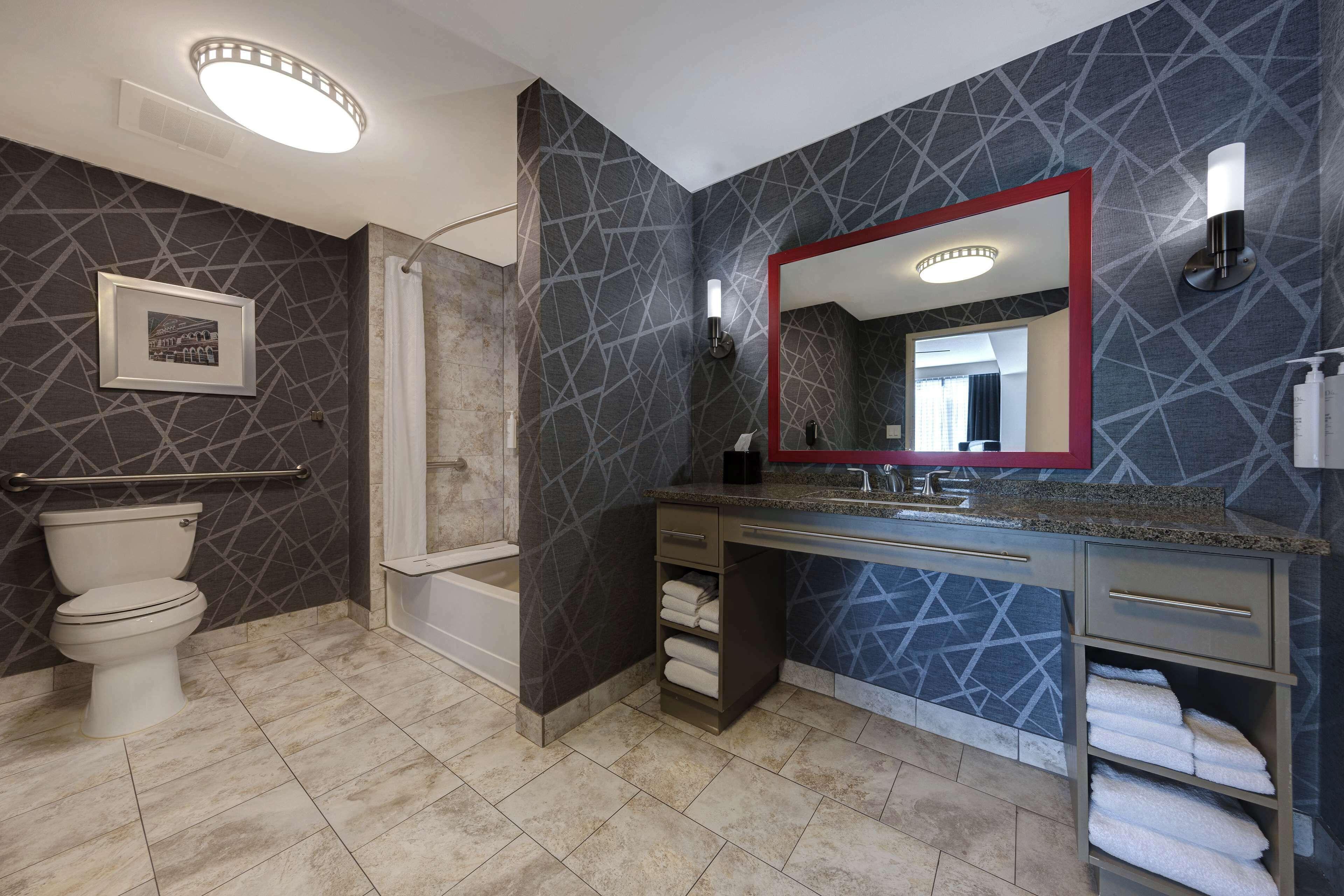 Homewood Vanderbilt Hotel 3*