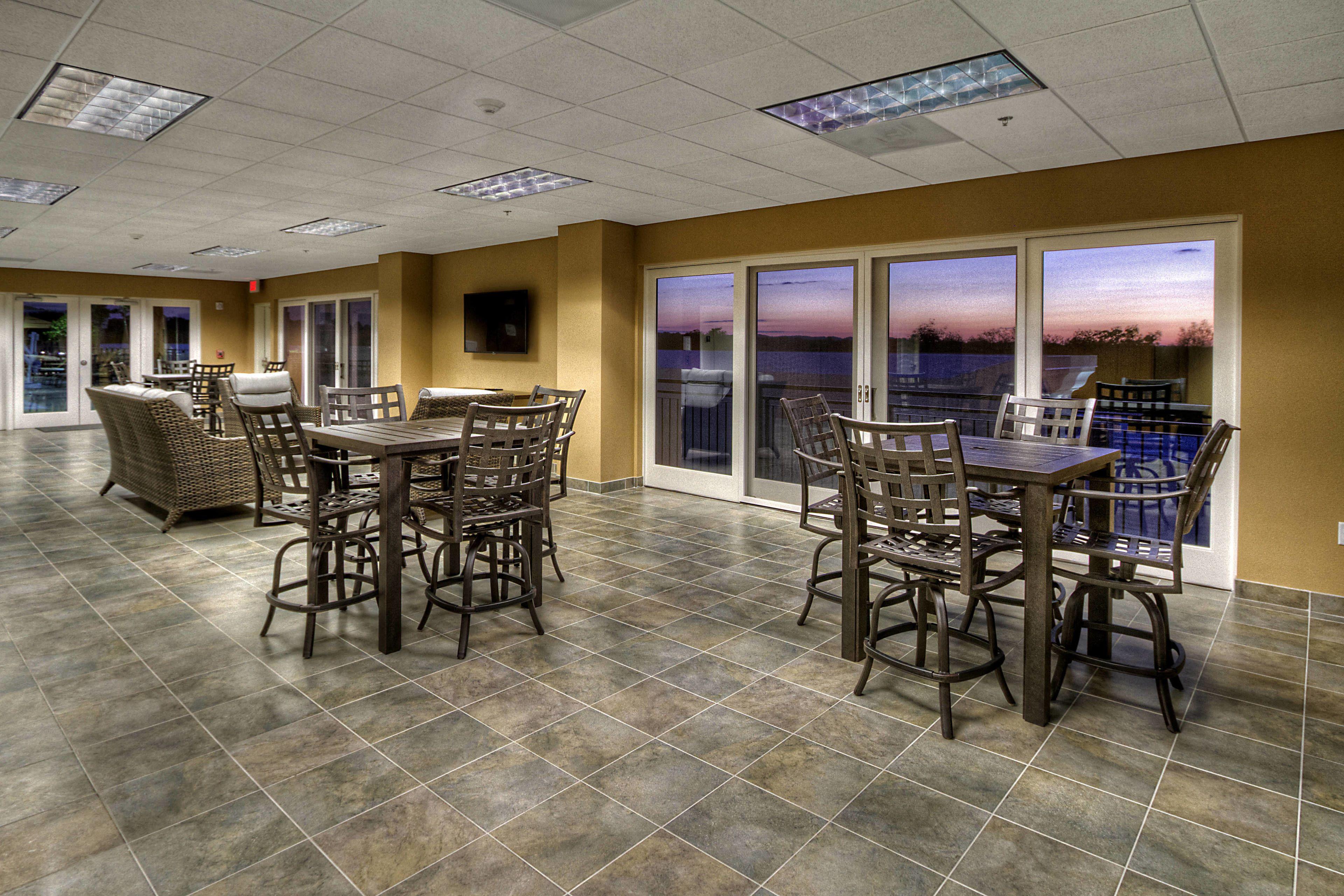 Courtyard By Marriott Hills Nashville