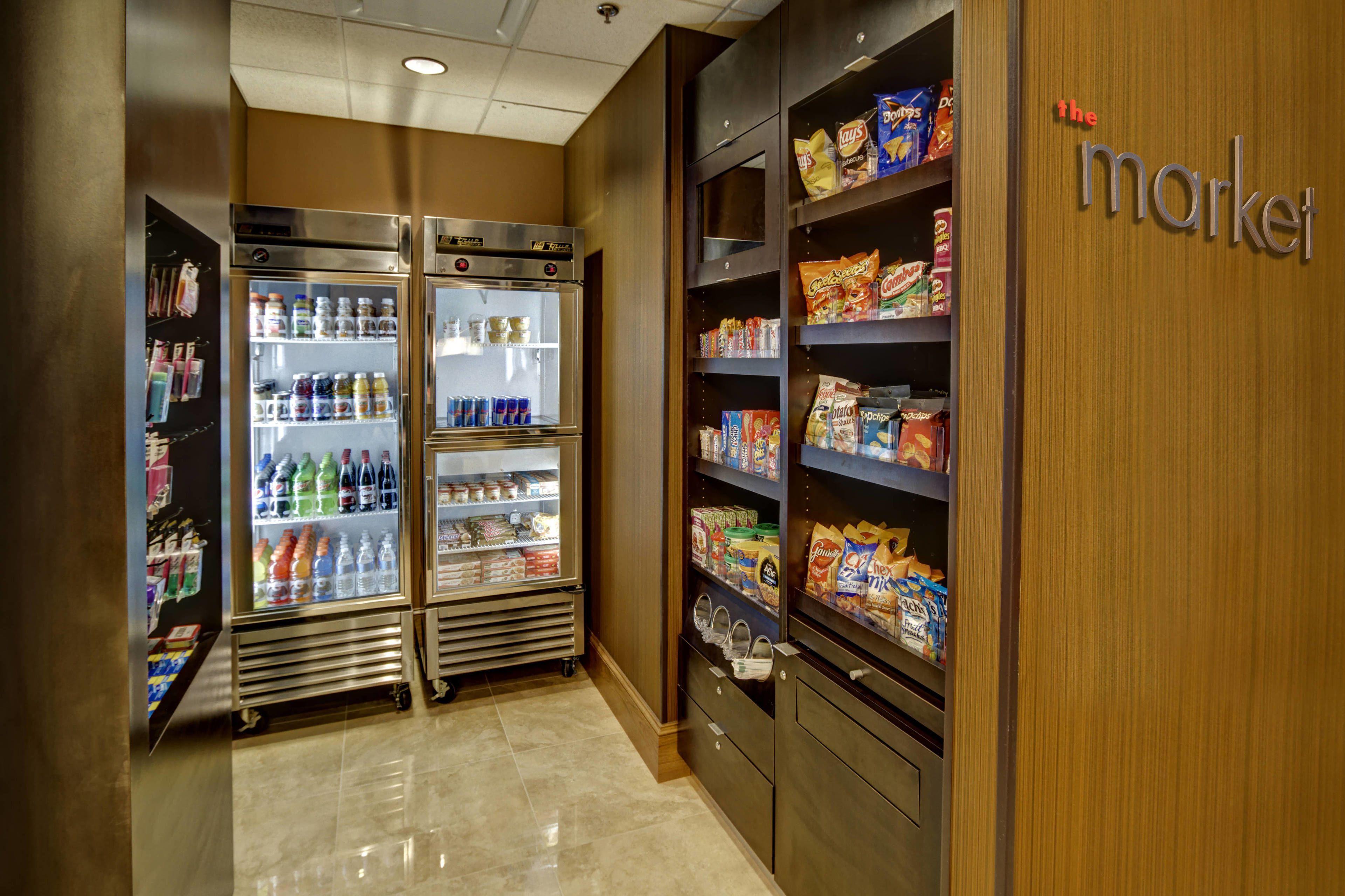 Courtyard By Marriott Hills 3*