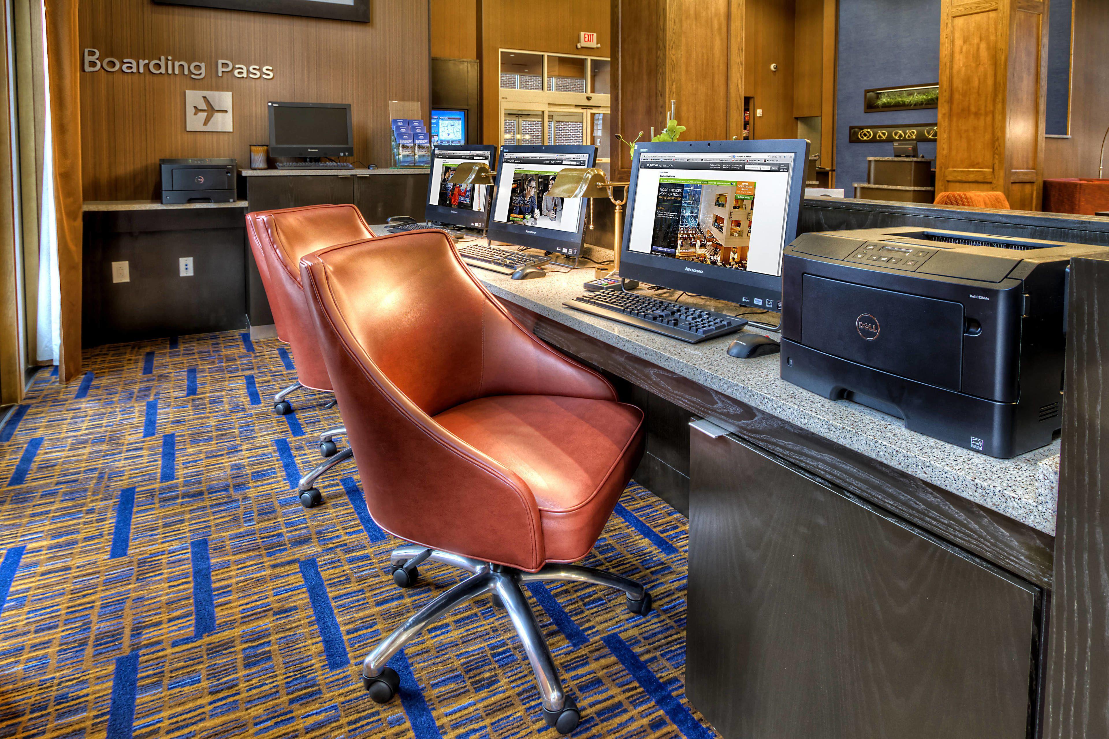 Courtyard By Marriott Hills Hotel Nashville