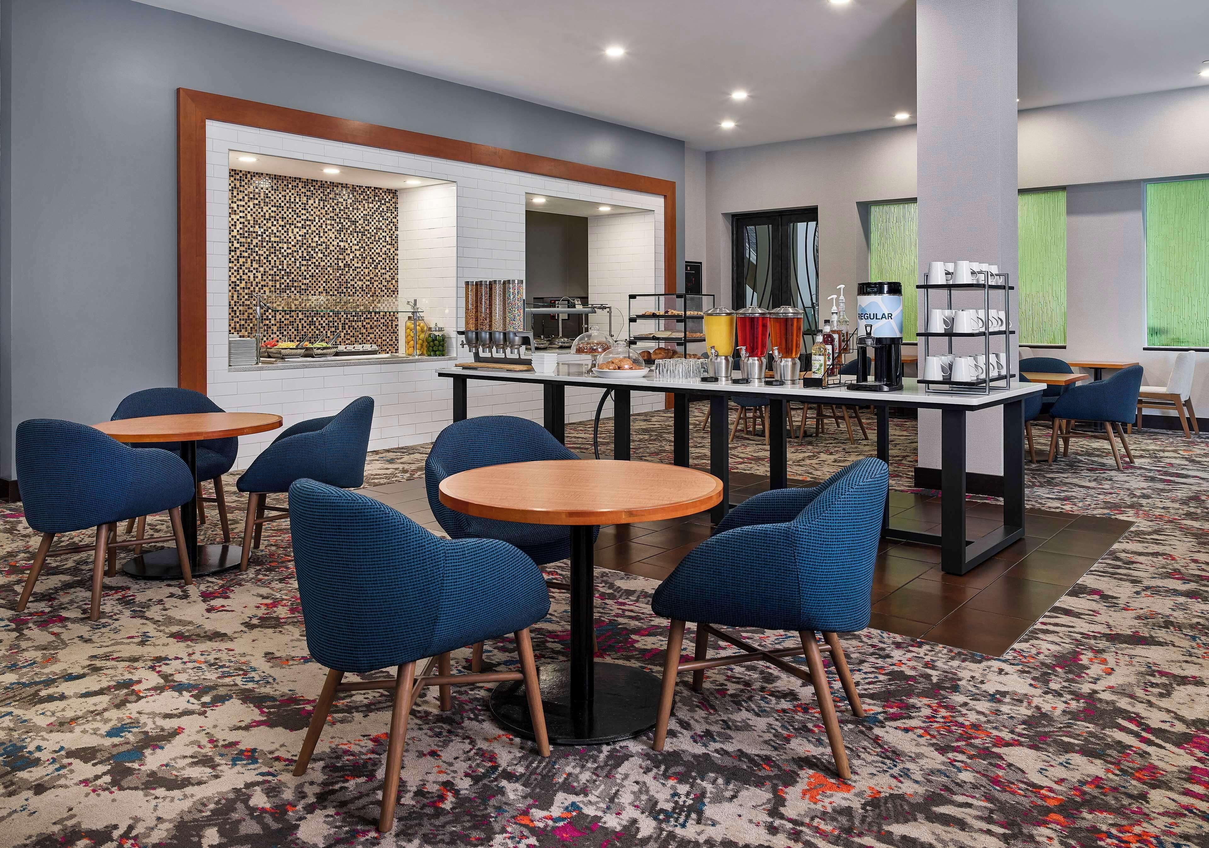 Hilton Garden Downtown Convention Center Hotel