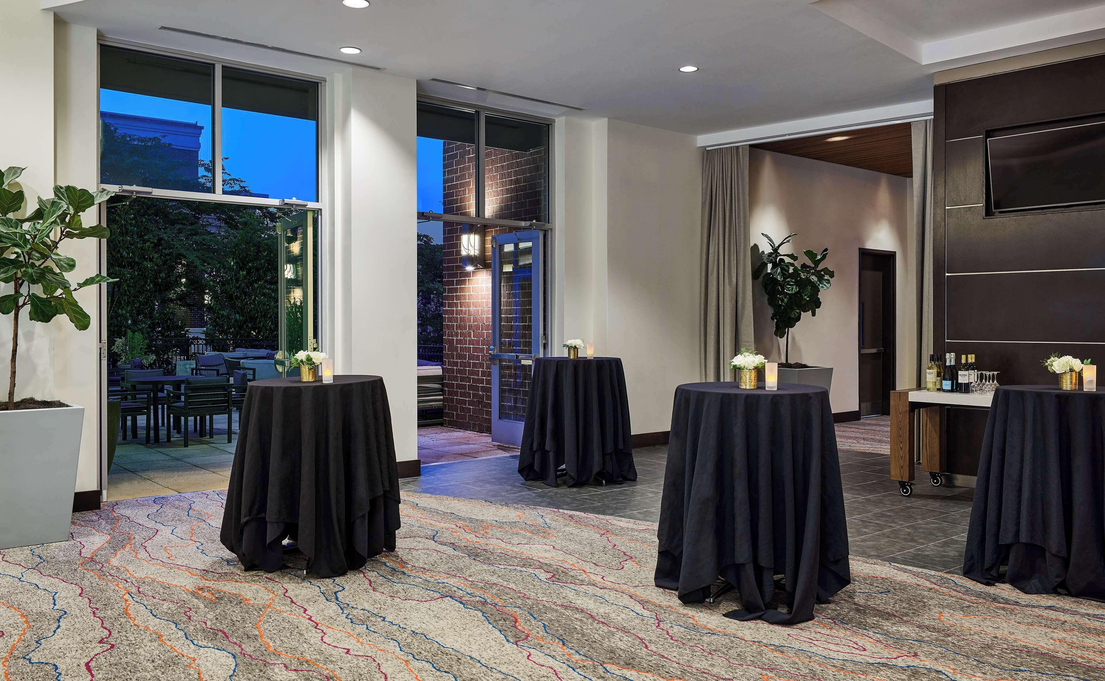 Hilton Garden Downtown Convention Center Nashville