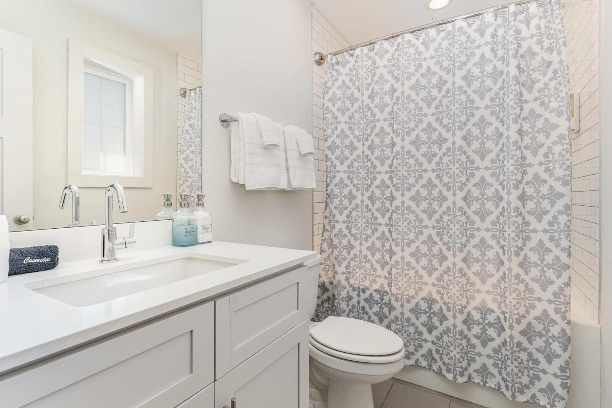 Beech Cove-private Patio-in 12 South District Holiday home Nashville