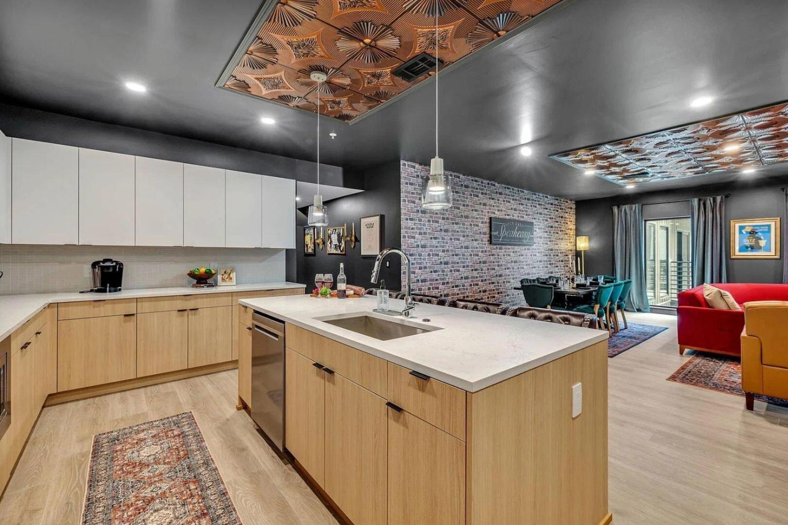 Hyve - Tropical Penthouse - Pool & Gym * Nashville