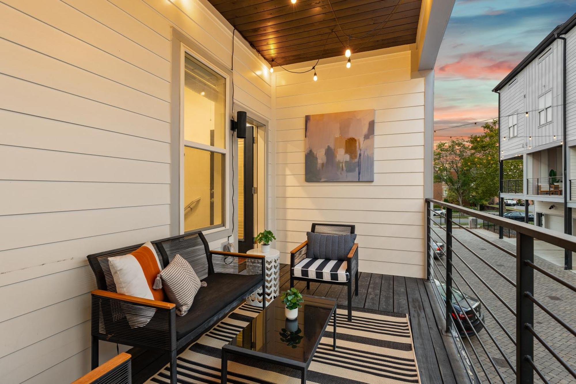 Private Rooftop Near Vanderbilt Only 2 Miles From Downtown Holiday home