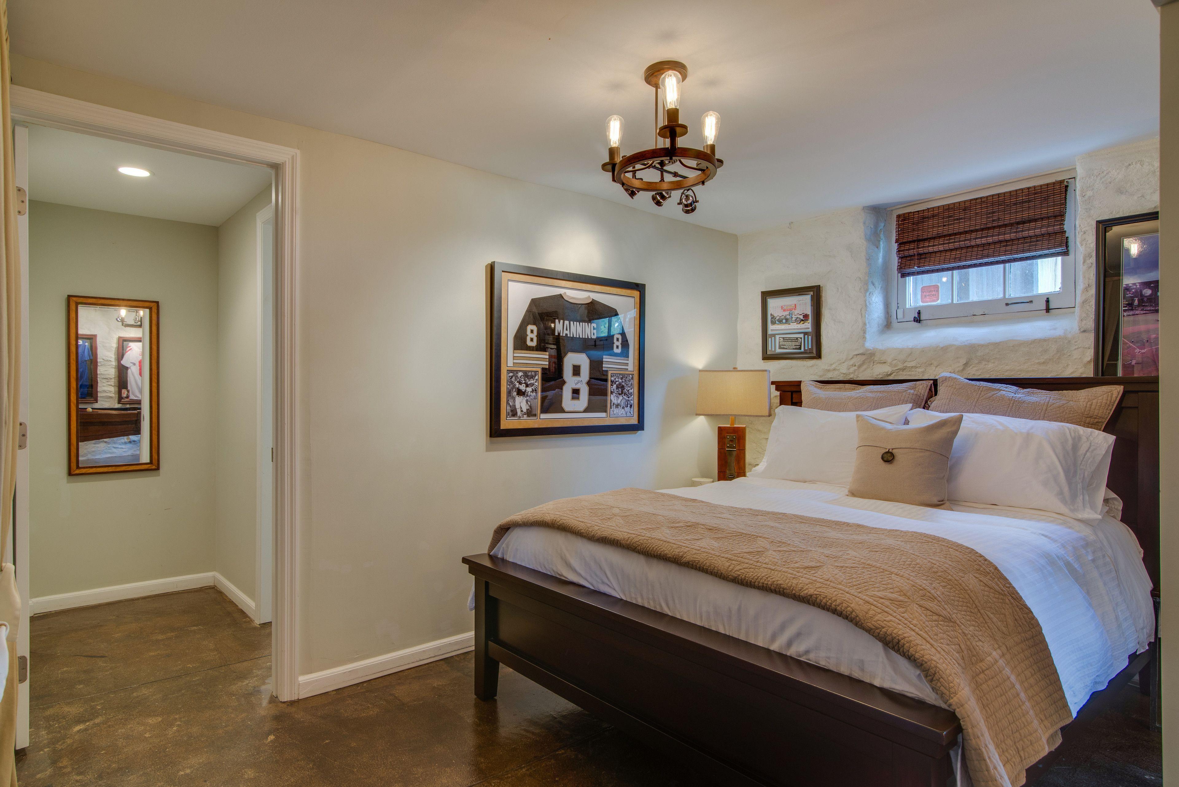 Caroline House Historic Bed & Breakfast