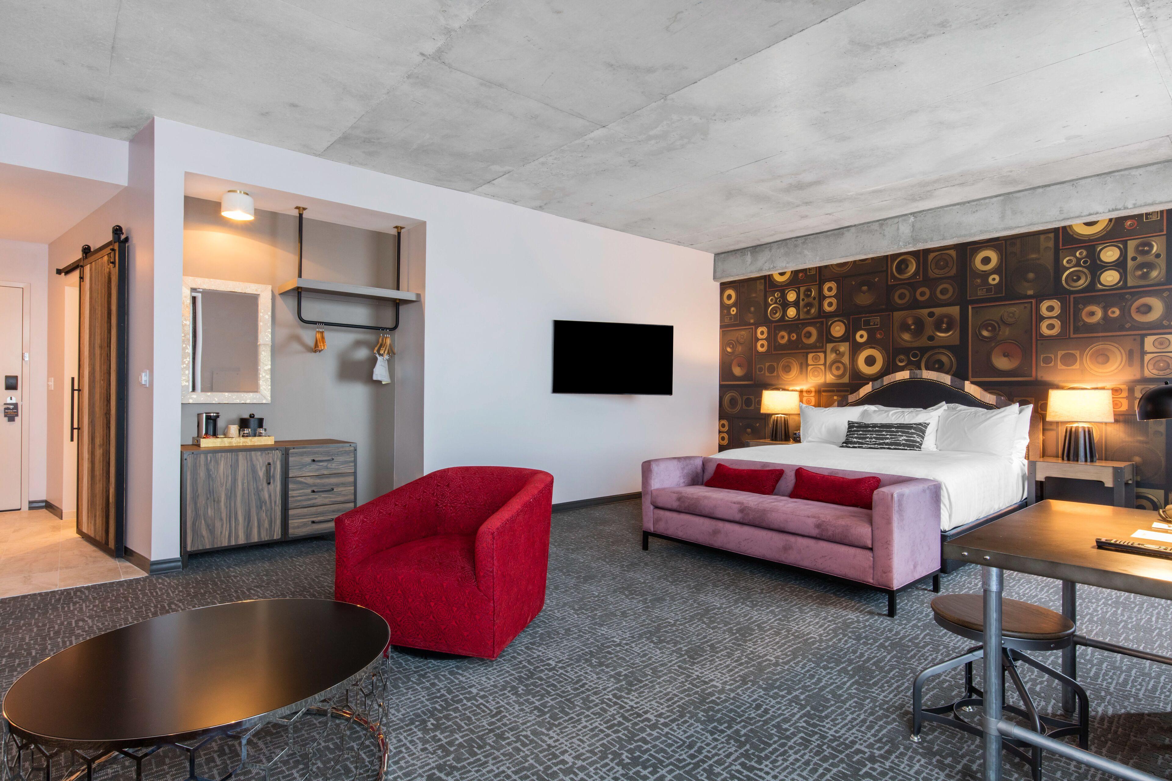 Cambria Downtown Hotel