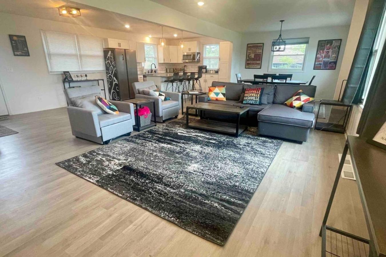 Paradise Found With Pool And Hot Tub Holiday home Nashville