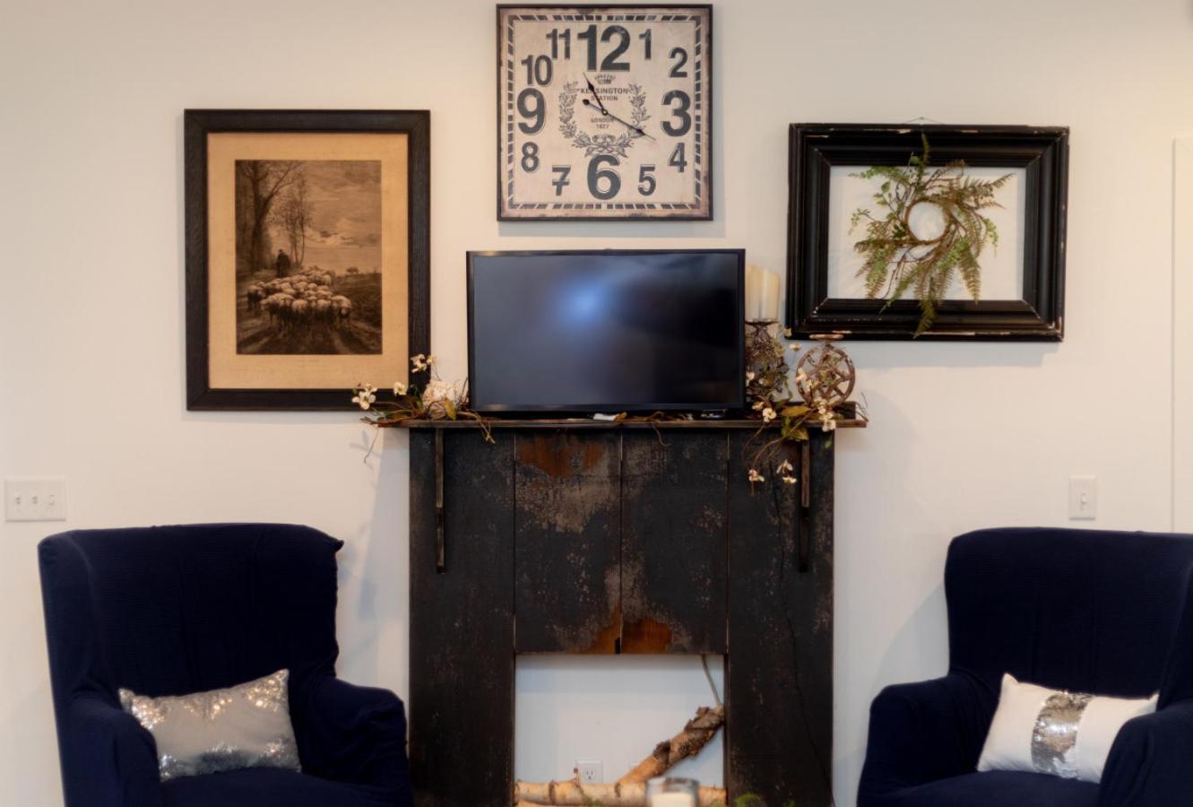 Broadway Breeze Escape Modern Comfort * Nashville