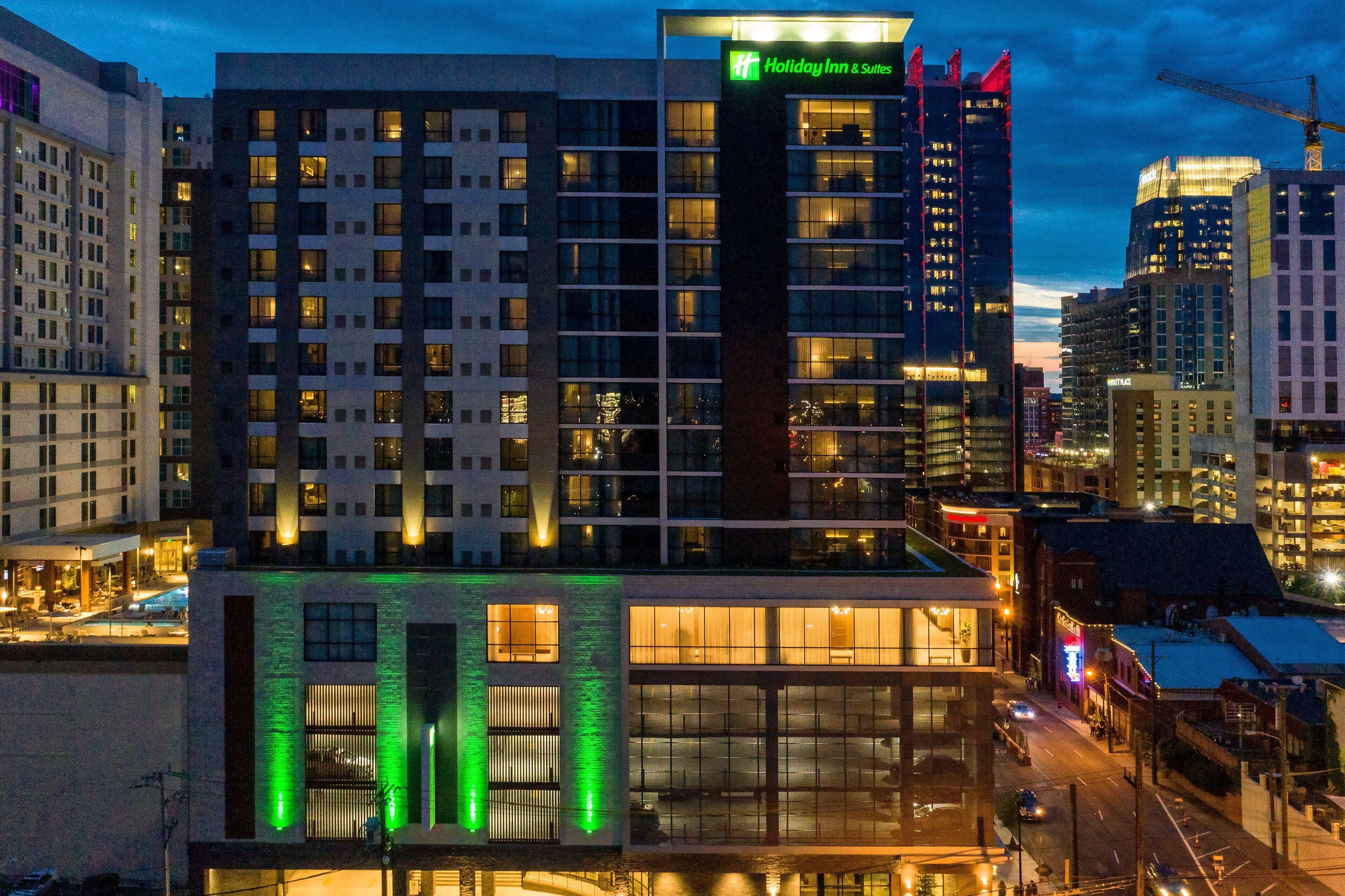 Holiday Inn & Suites Nashville Downtown - Broadway By Ihg