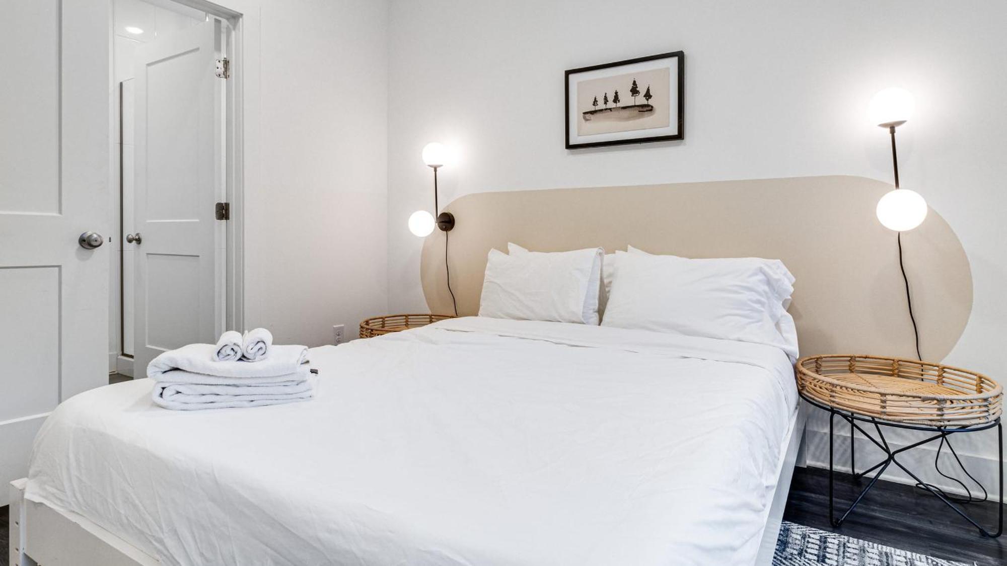 Apartment The Grove By Avantstay Stylish Group With Private Bathrooms *