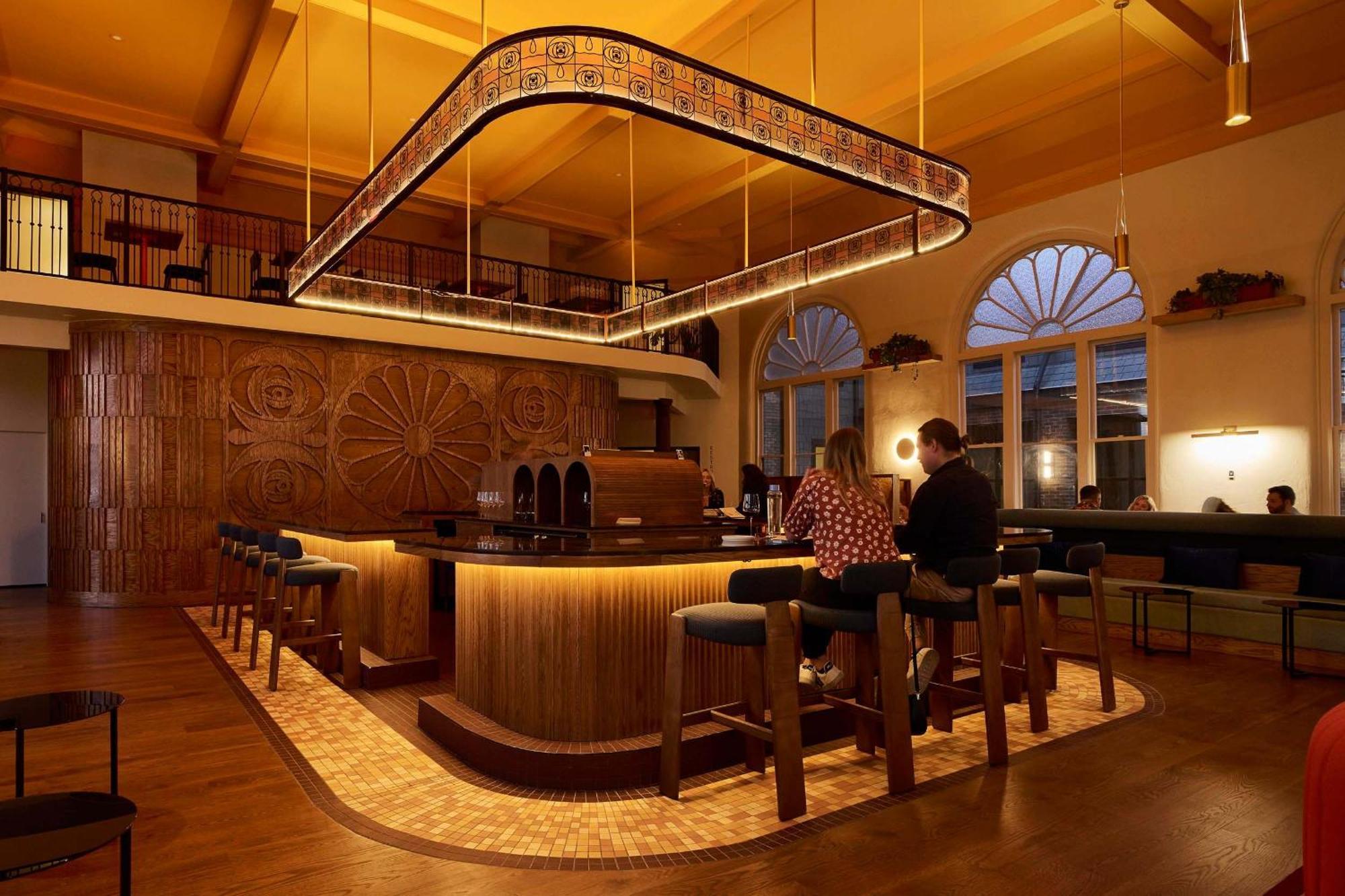 1-story Home, Fenced Yard, Grill, Firepit, Parking, Sleeps 10, Pet-friendly, Smart Tvs, 10 Mins To Nissan Stadium & Five Points, Cozy Bedrooms, Outdoor Fun, Perfect For Families & Groups *