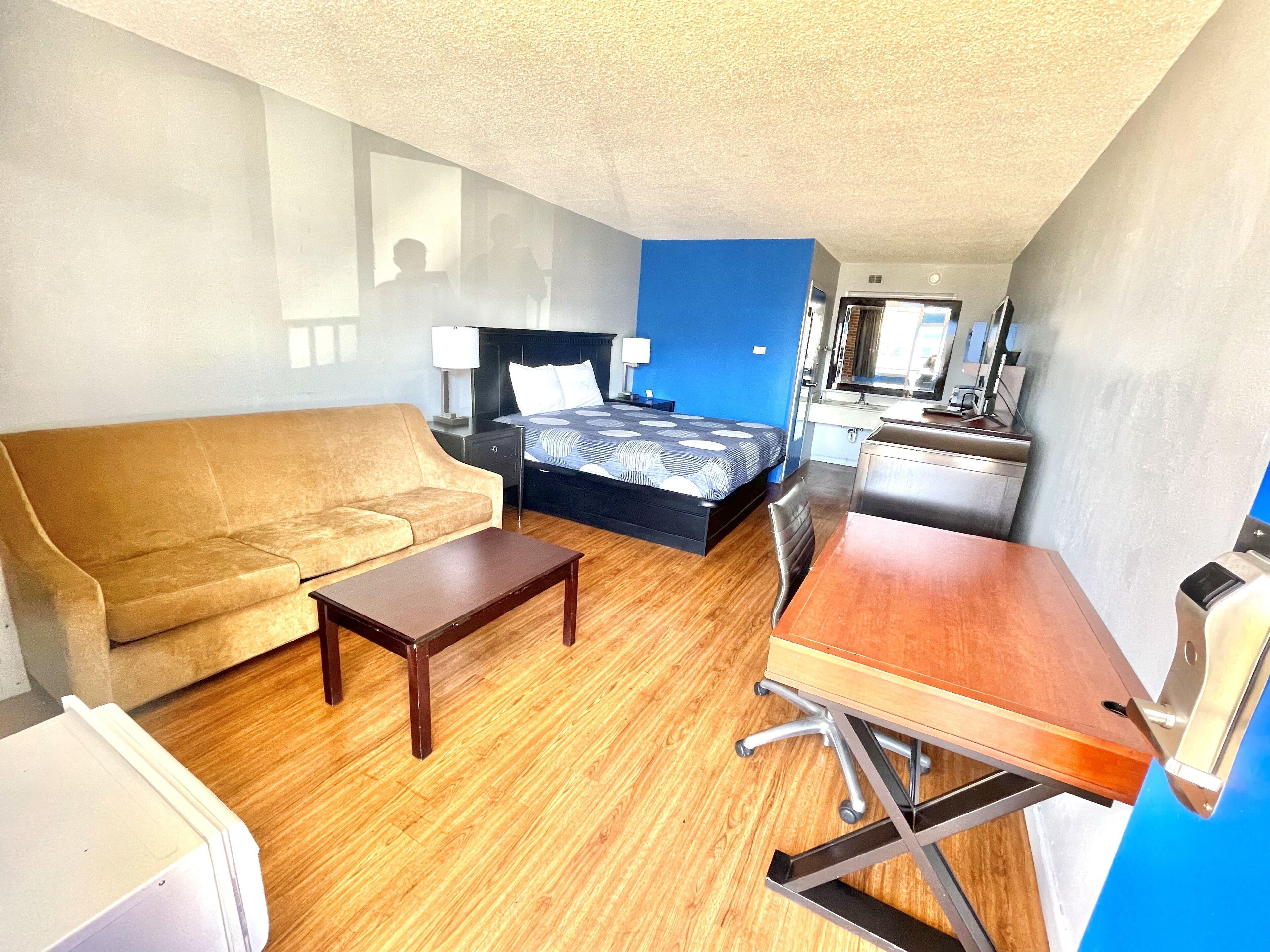 Rodeway Inn- Airport - Downtown - Mexican Restaurant On Site Nashville