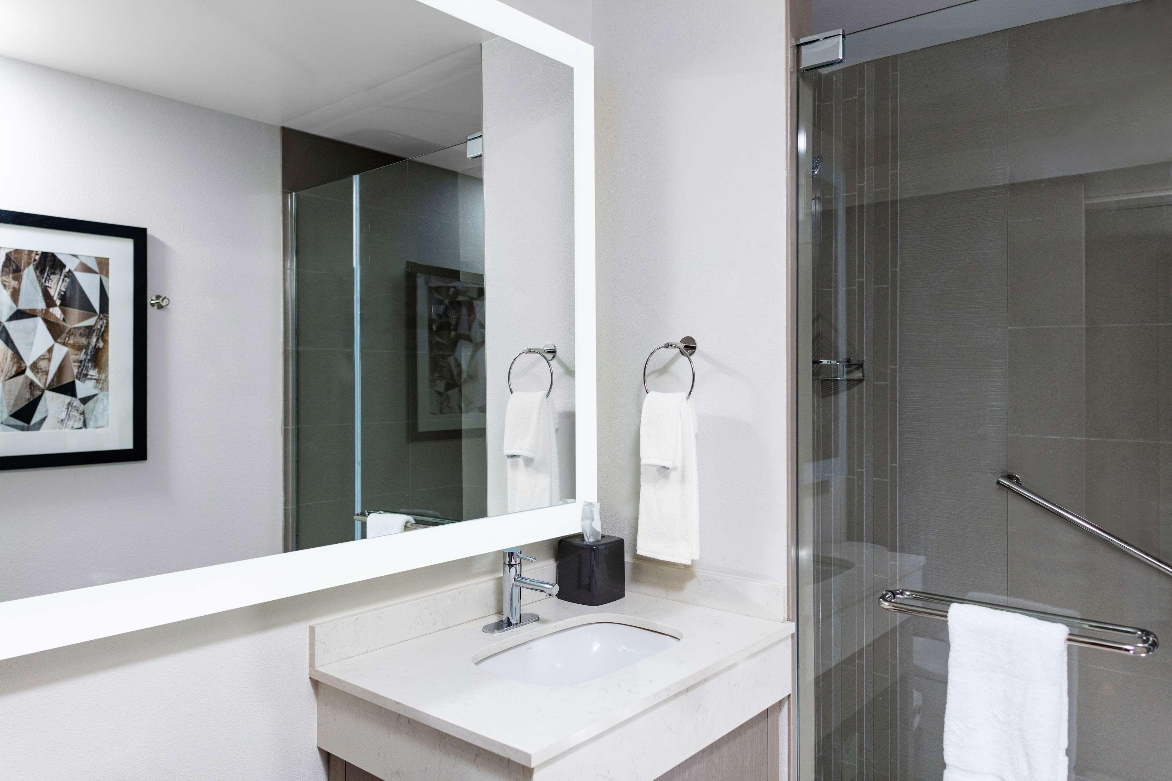 Hyatt House Downtown-convention Center Nashville