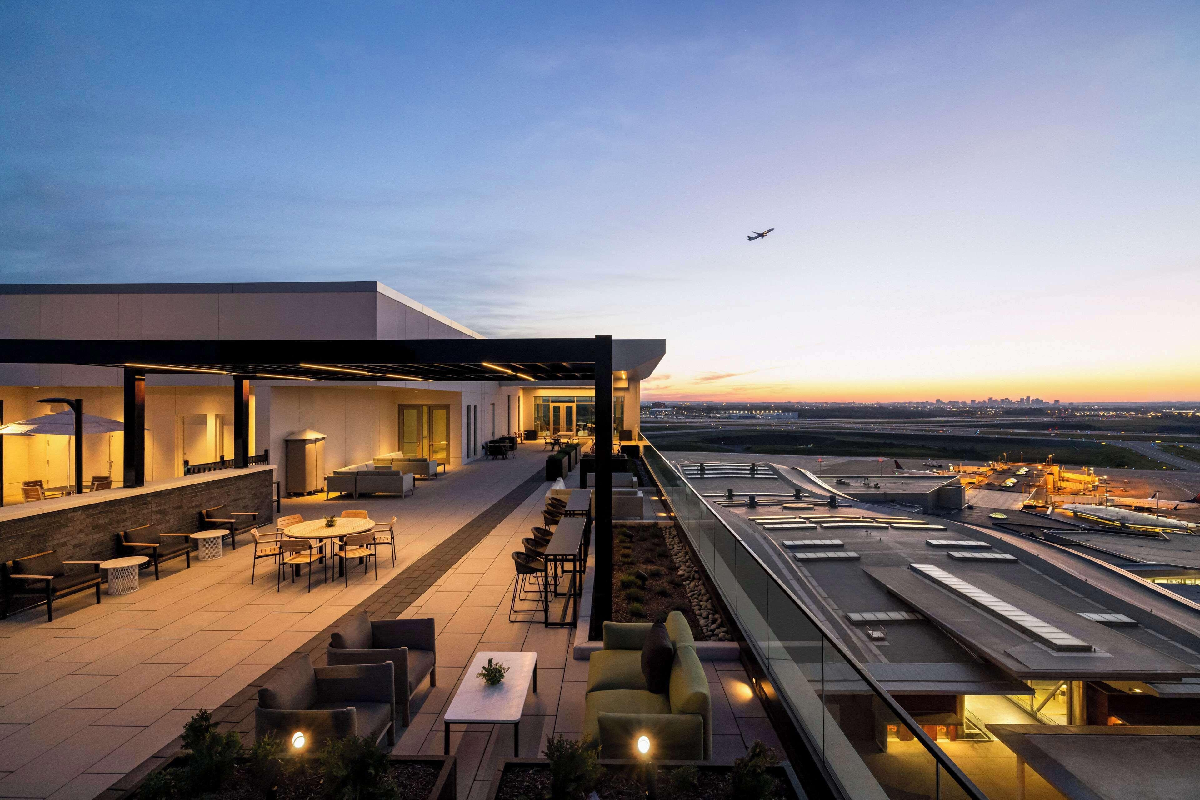 Hilton Bna Airport Terminal 4* Nashville