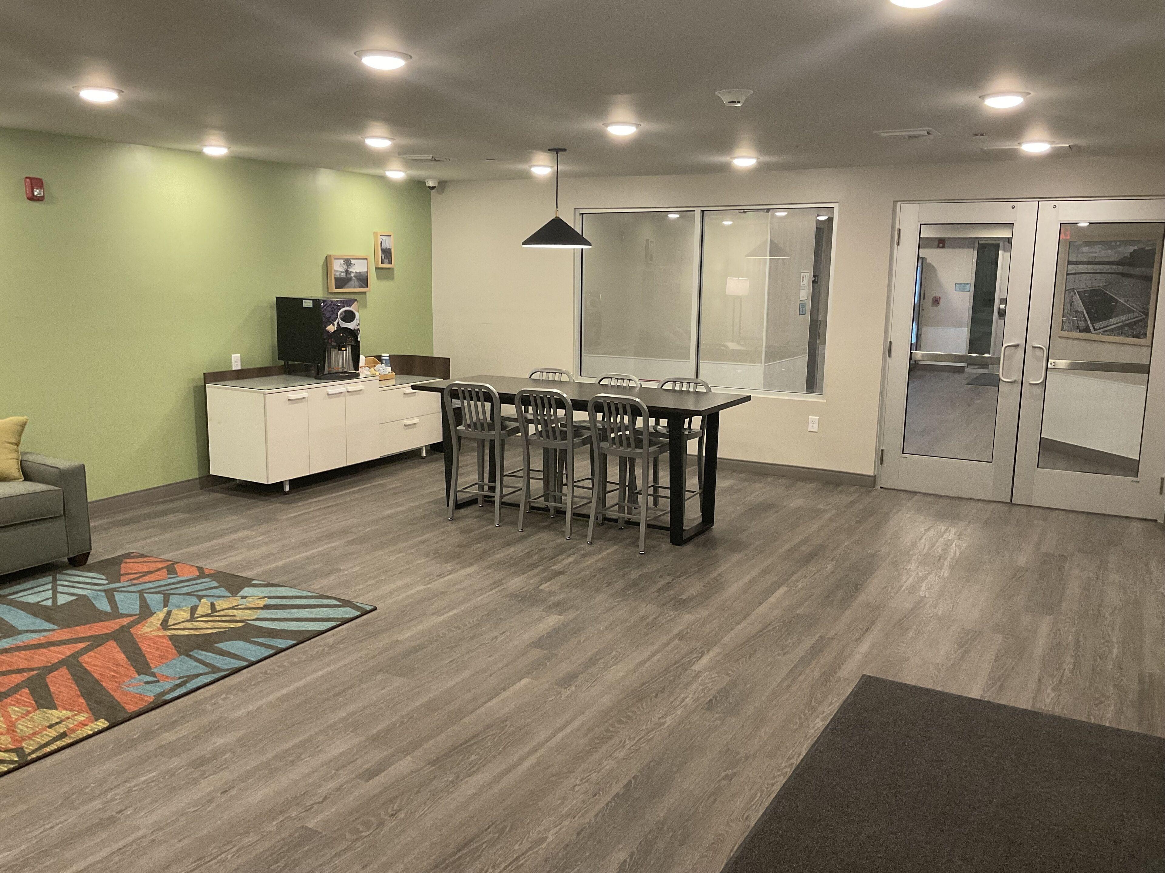 Woodspring Hermitage - Airport Hotel Nashville