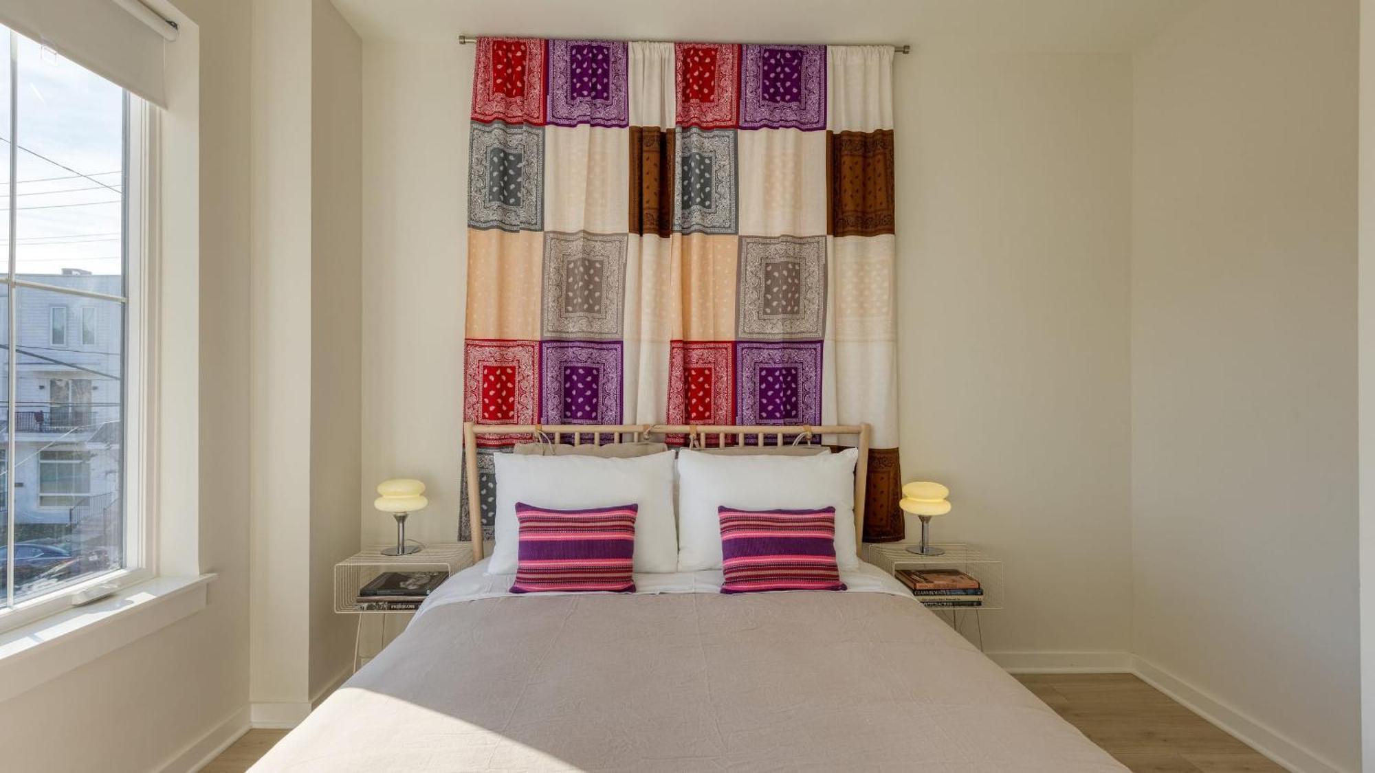 Newly Built 4bdr Townhome W Balcony Minutes To Broadway Lischey By Avantstay * Nashville