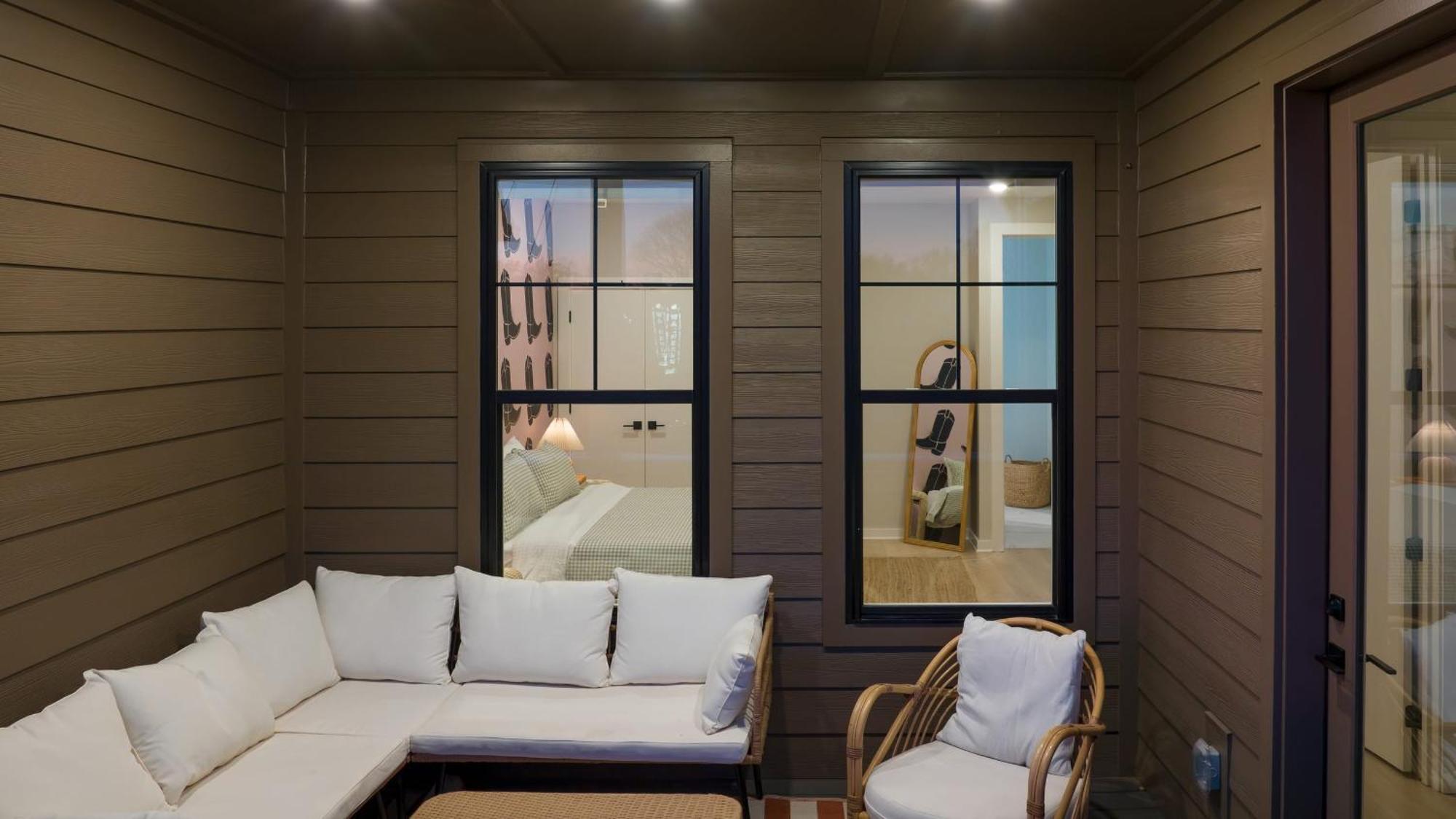 Newly Built 4bdr Townhome W Balcony Minutes To Broadway Lischey By Avantstay Nashville