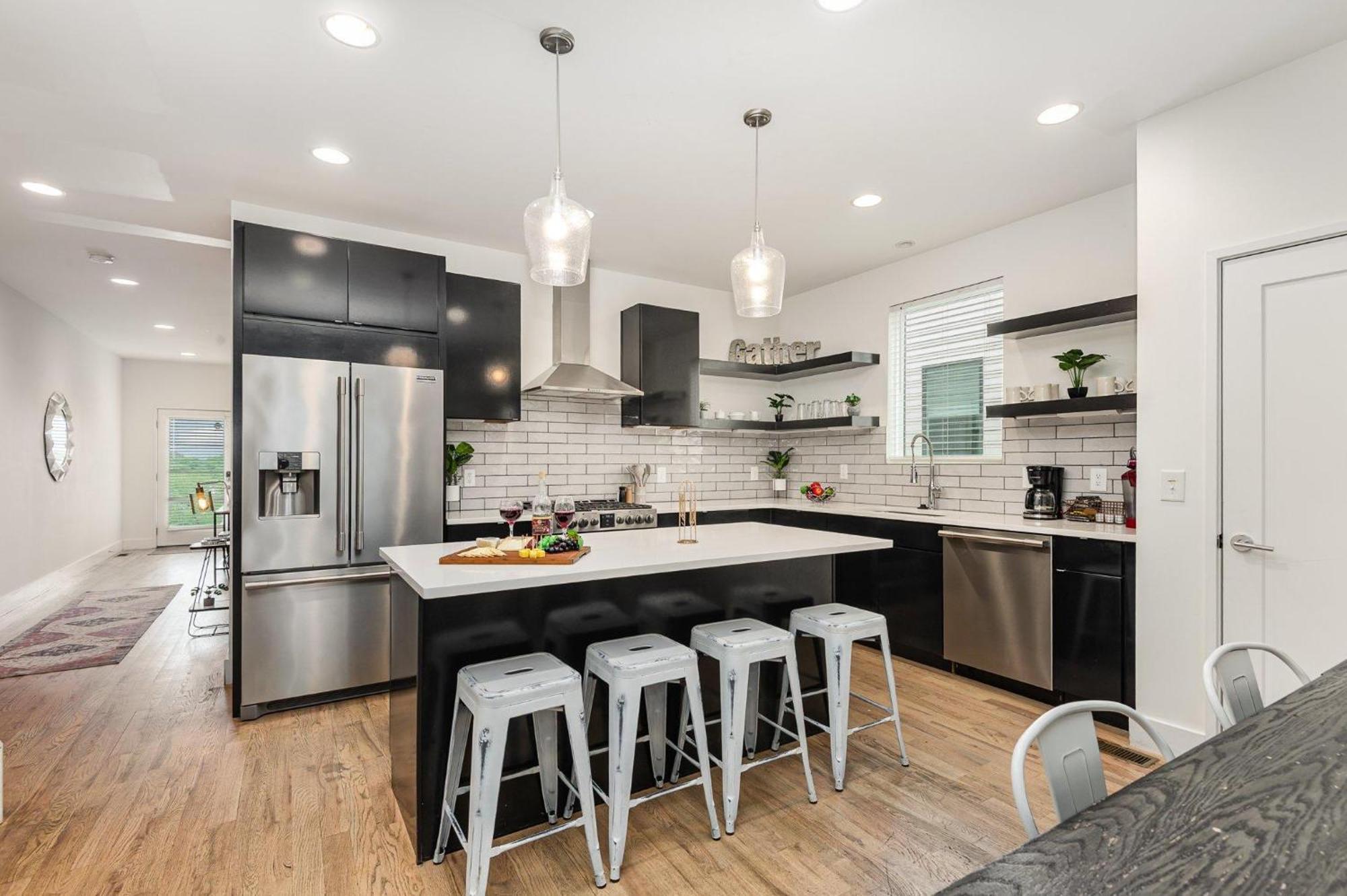 Hurst House - 4 Stylish Homes - Mins To Germantown Holiday home Nashville