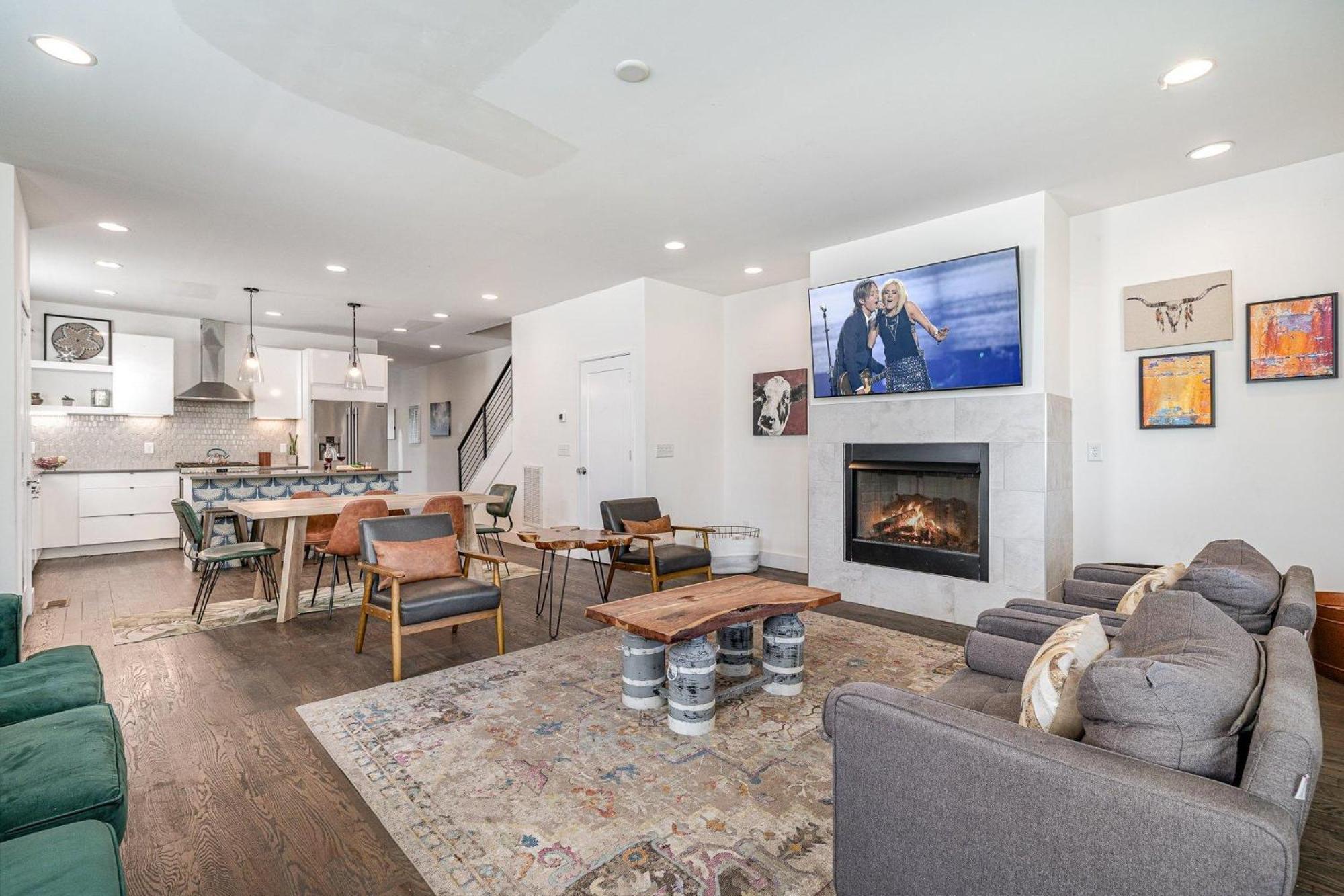 Hurst House - 4 Stylish Homes - Mins To Germantown Holiday home Nashville