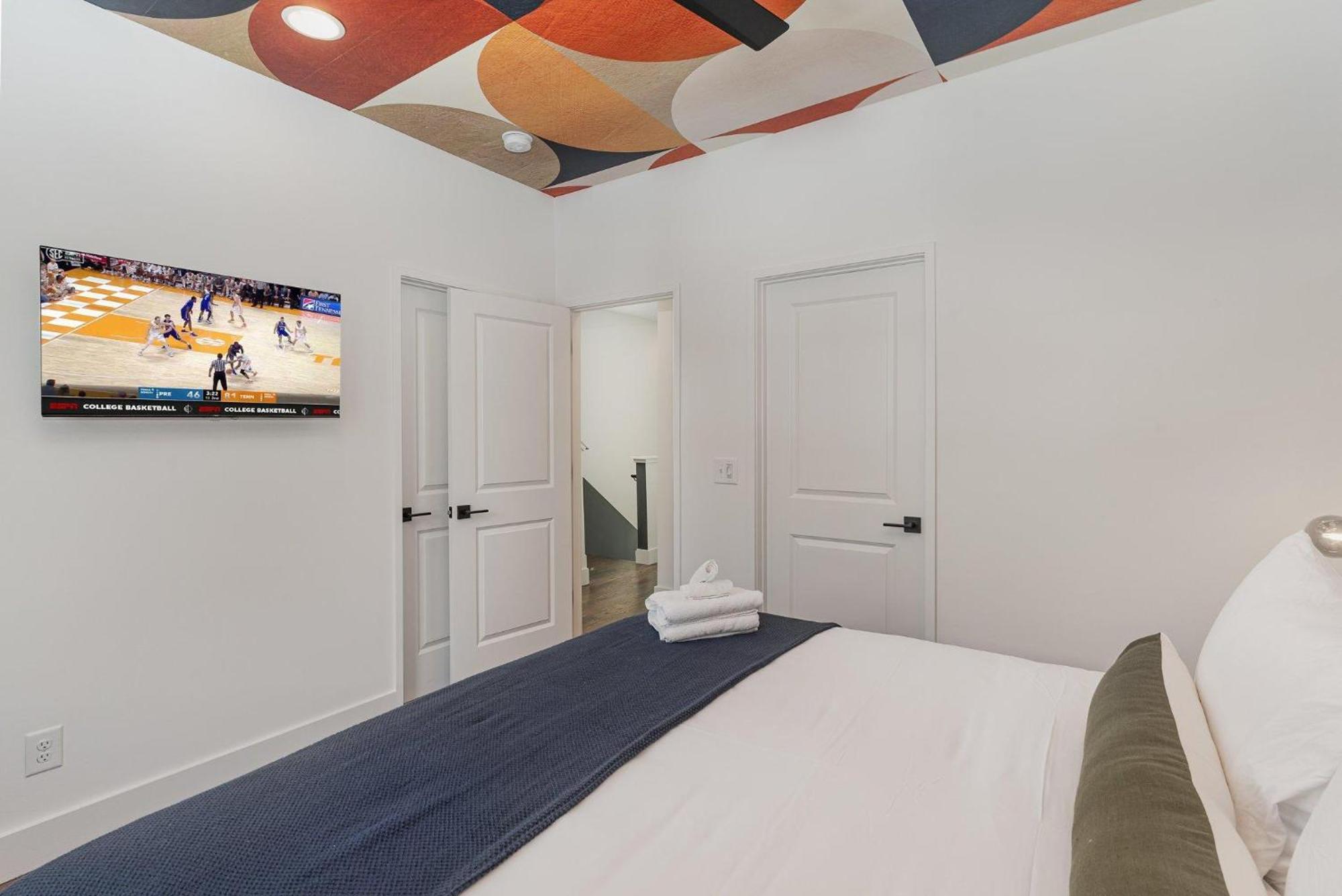 Groovy -rooftop Patio W/ Hot Tub -mins To Broadway * Nashville