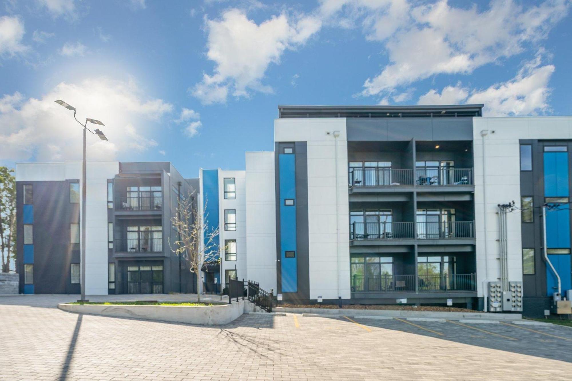 Gallatin Retreat-private Balcony-in East Nashville