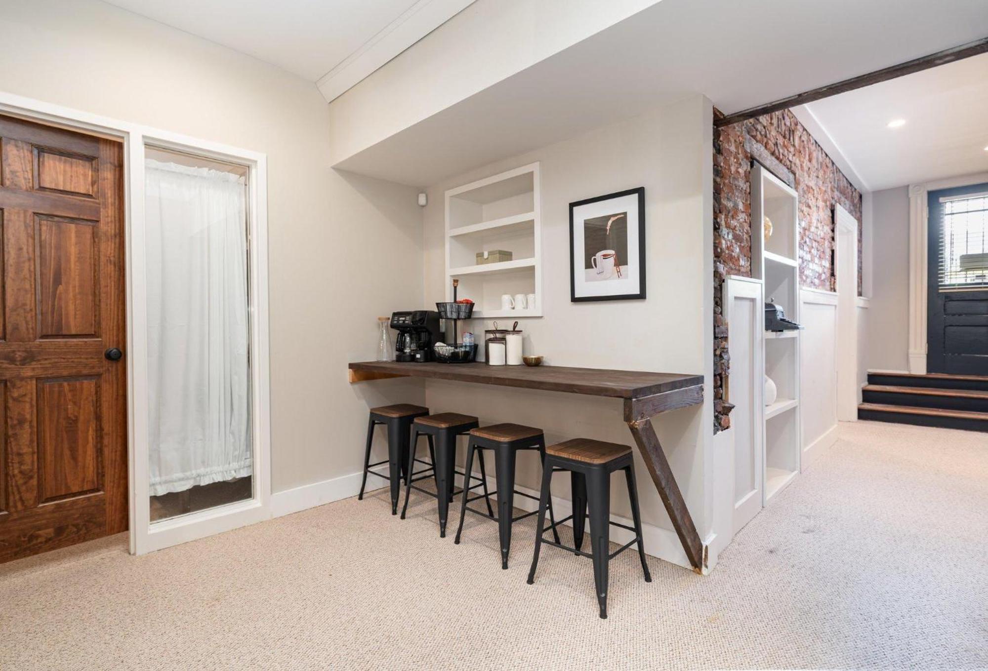 Rutledge After Dark - Walk To Broadway & The Gulch * Nashville