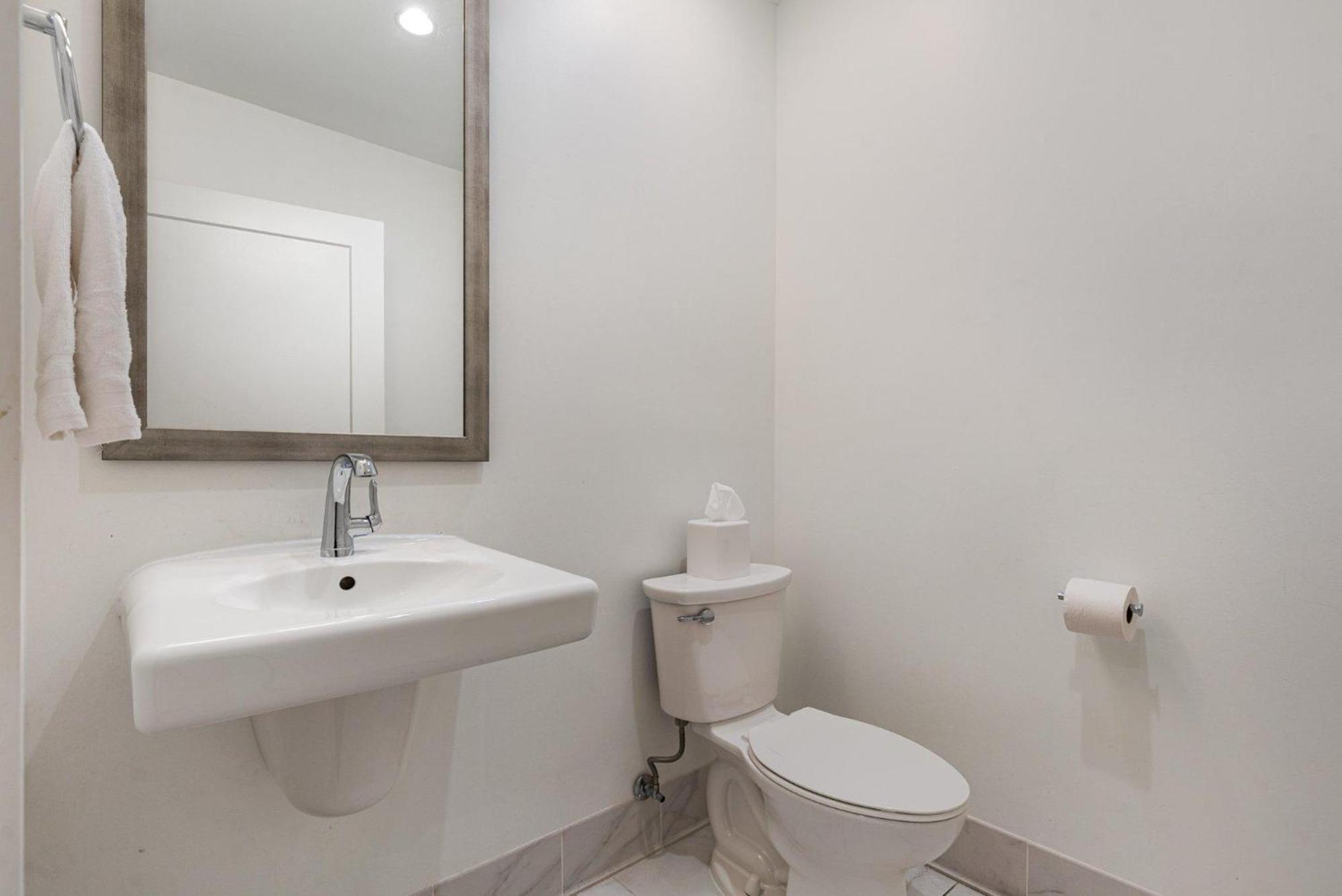 Holiday home The Saddlery-frequency-2 Units-walk 2 Broadway