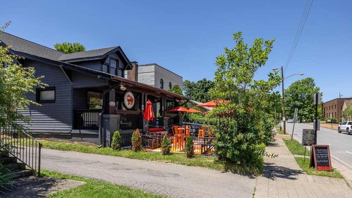 The Nomad 48-person Hillsboro Village Retreat 1br Spaces Apartment *