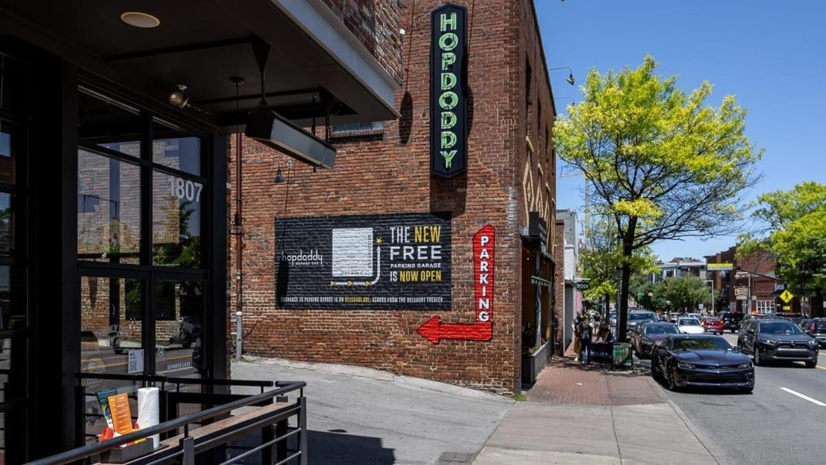 The Nomad 48-person Hillsboro Village Retreat 1br Spaces Apartment *