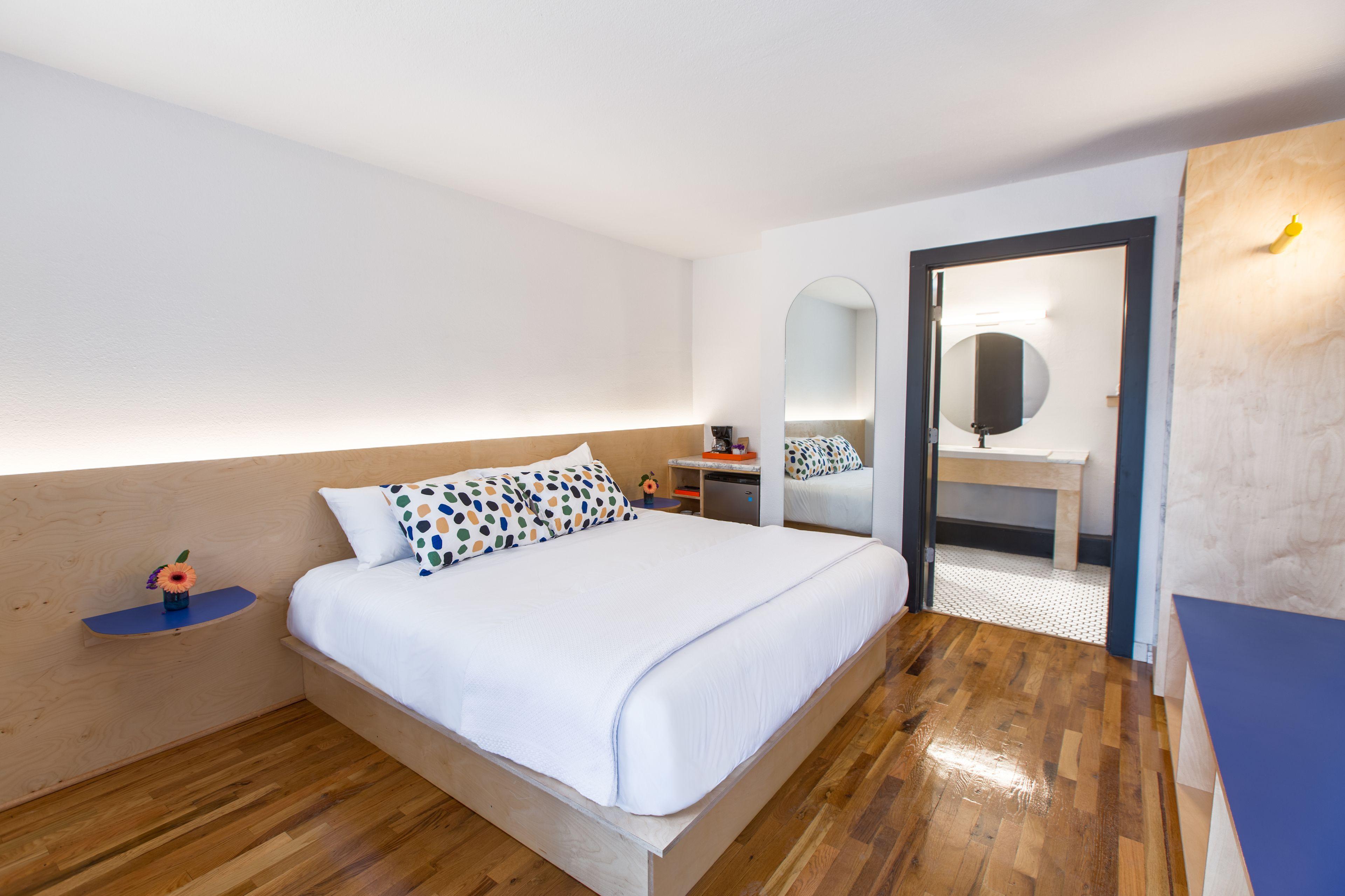 Hotel The Iris 2*