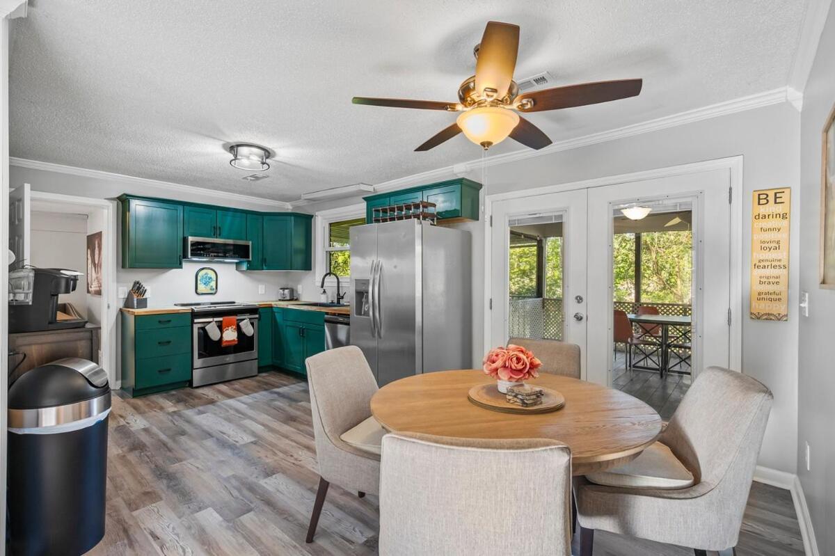 River Retreat 3br Center Of Town *