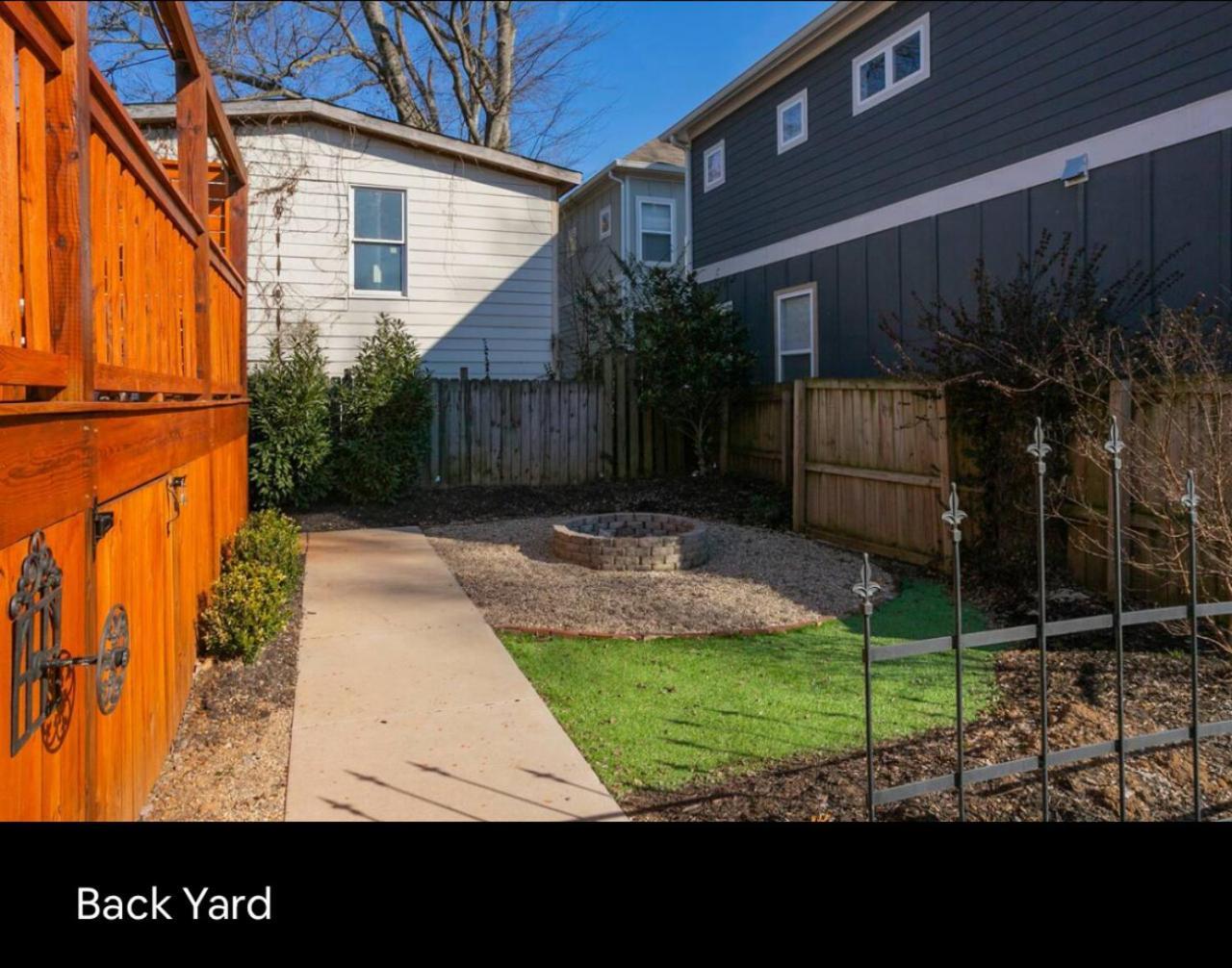 Broadway Breeze Escape Modern Comfort *