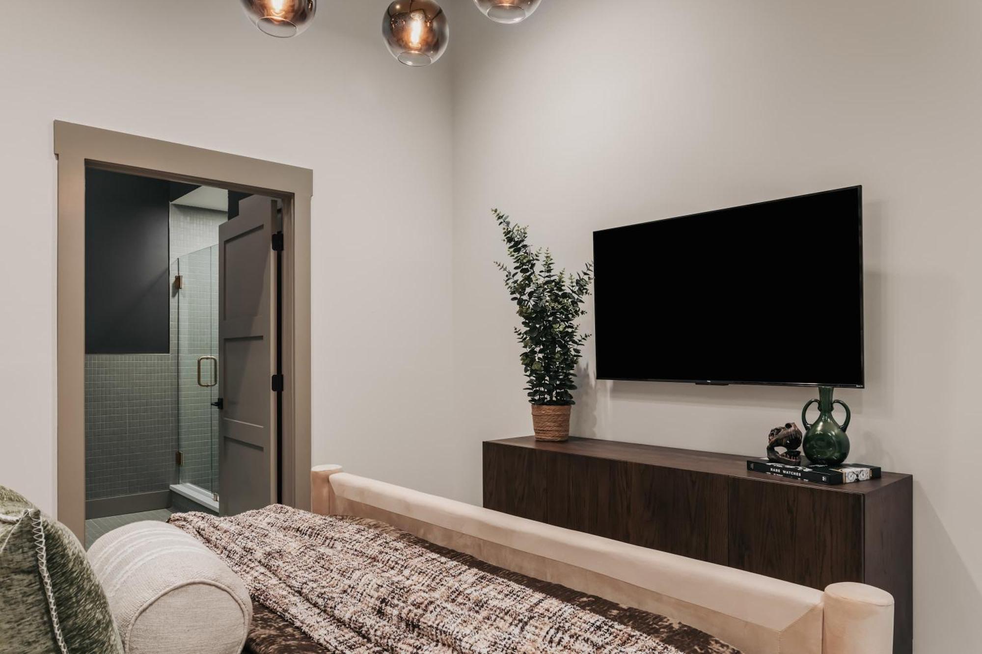 Starr Piano - Roxie And Carraway - 8 Bedrooms Holiday home