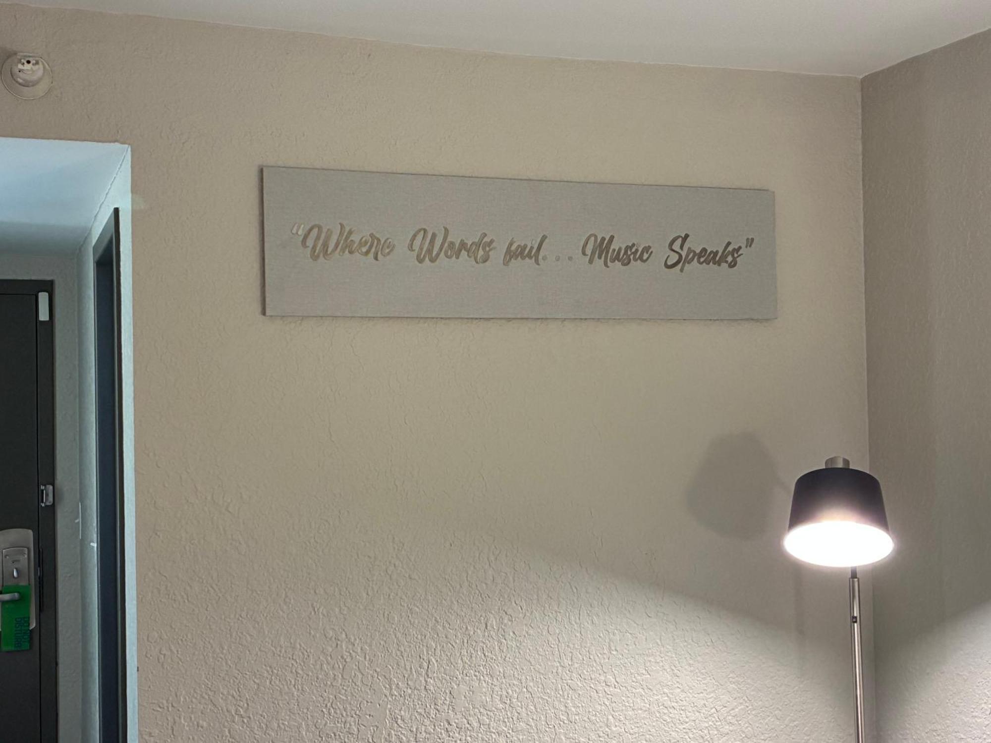 La Quinta By Wyndham Airport/opryland Hotel 3*