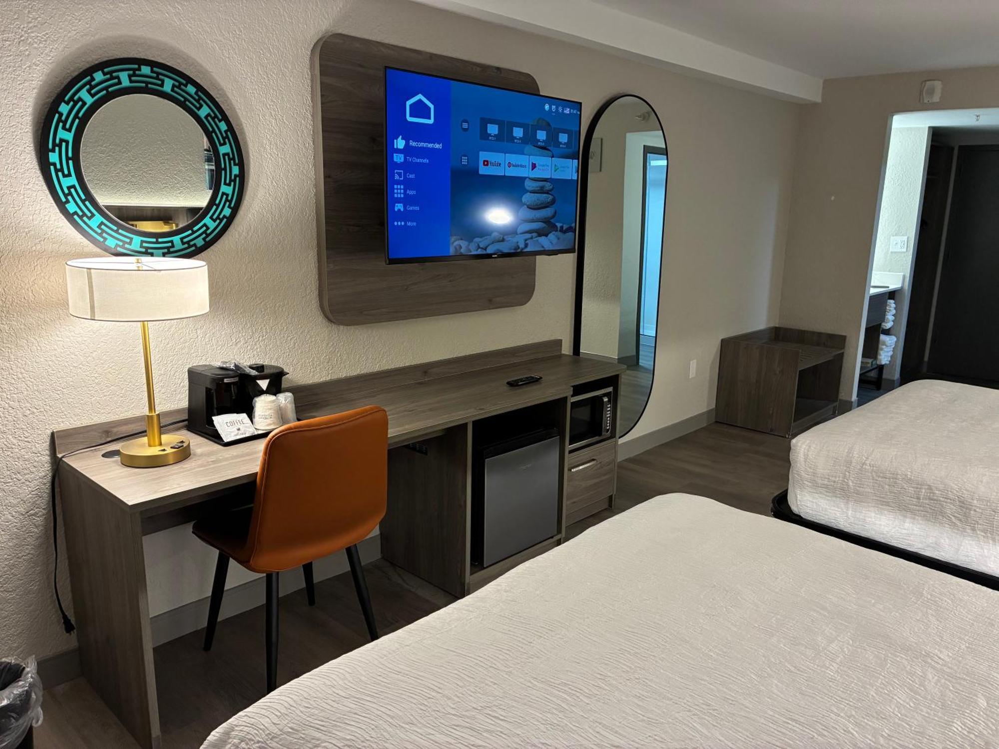 La Quinta By Wyndham Airport/opryland Hotel Nashville