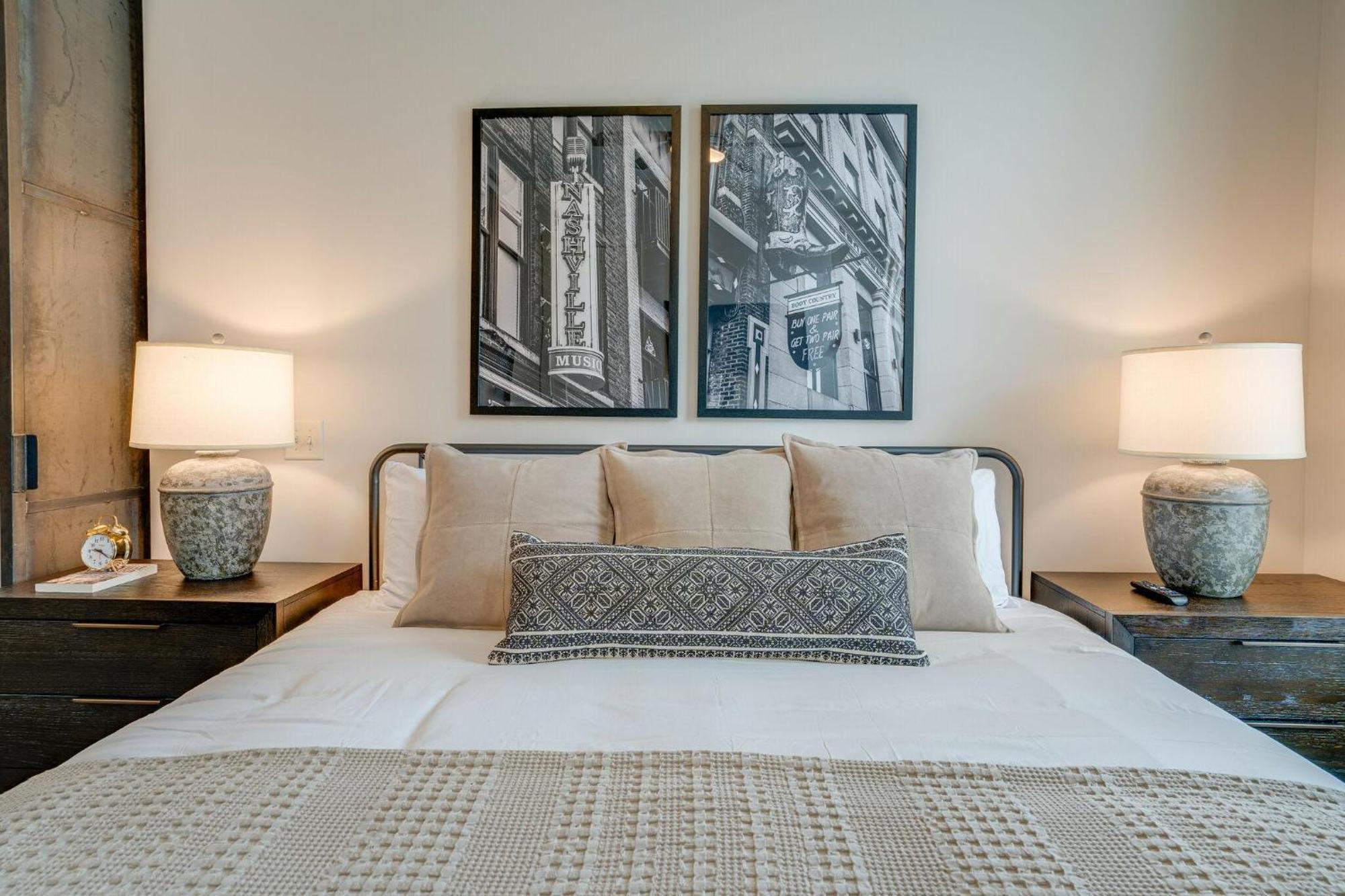 Lofts At 30th - Modern Escape - Mins To Broadway *