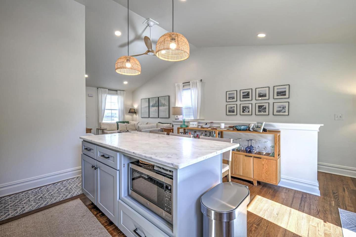 Holiday home Dream Sylvan Park 4 Bed 3 Bath, Lush Outdoor Area Nashville