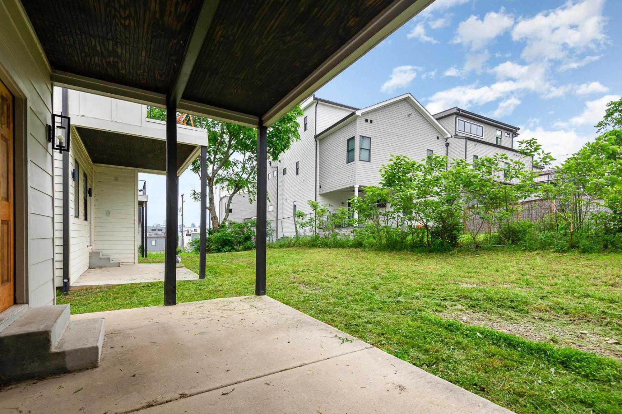 Riff & Rest - 2 Stylish Homes - Mins To Germantown