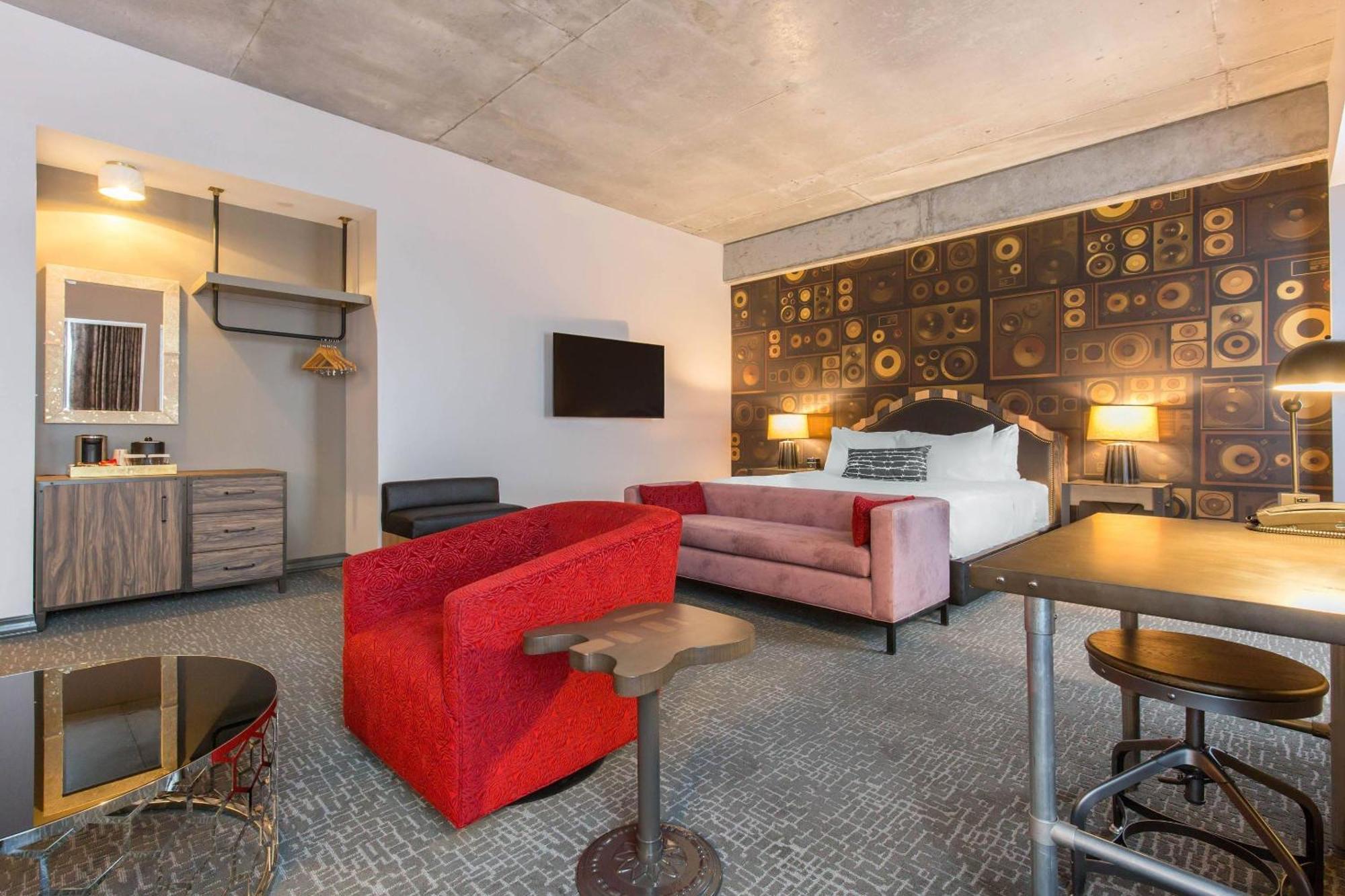 Cambria Downtown Hotel