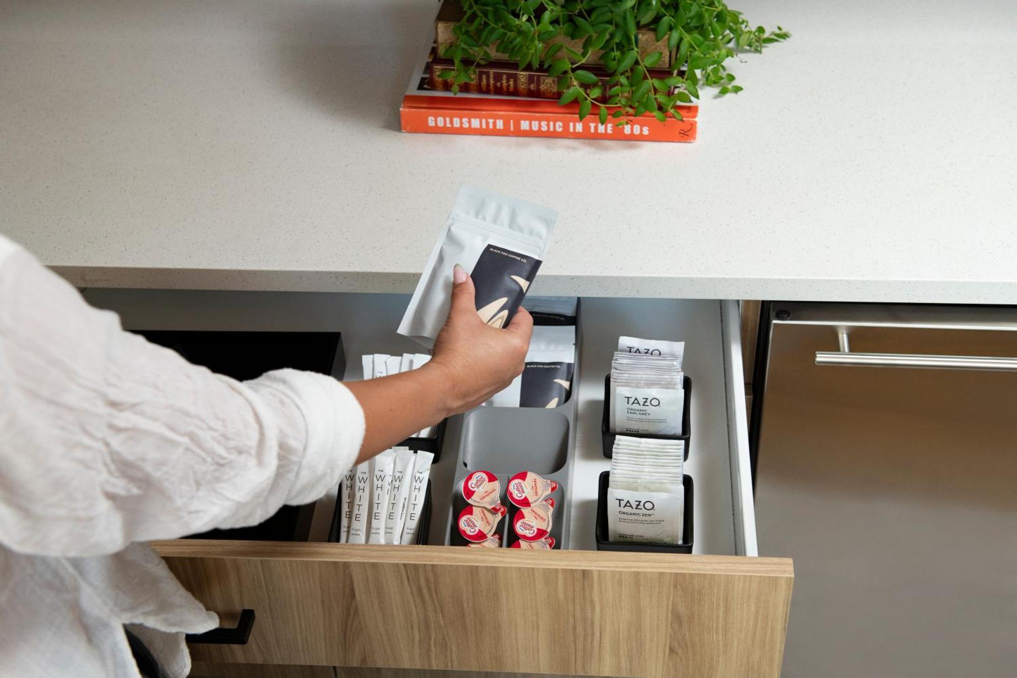 Hotel Mint House Marathon Village By Kasa