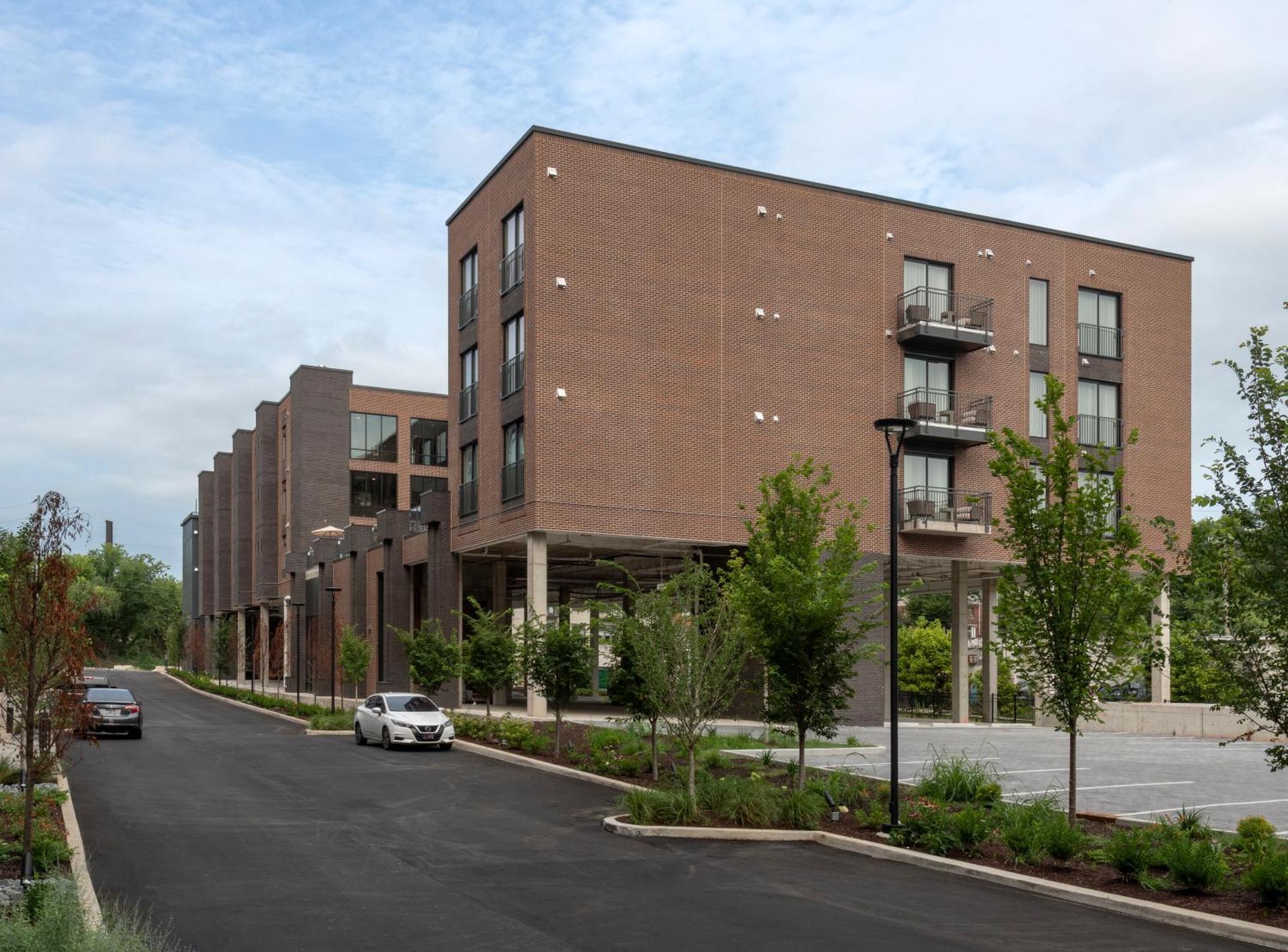 Hotel Mint House Marathon Village By Kasa 3*