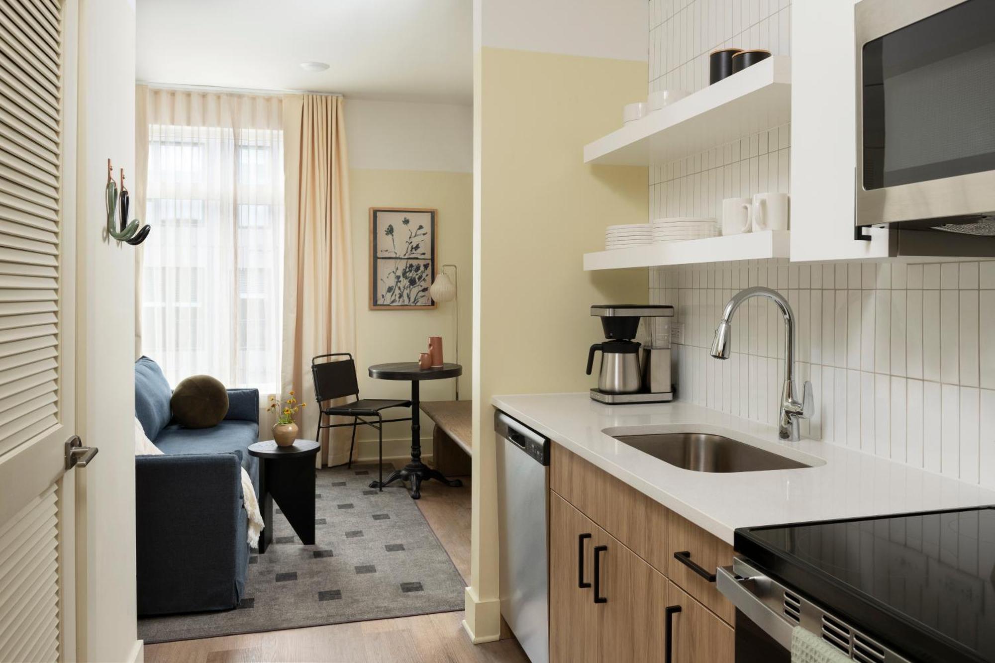 Hotel Mint House Marathon Village By Kasa 3*