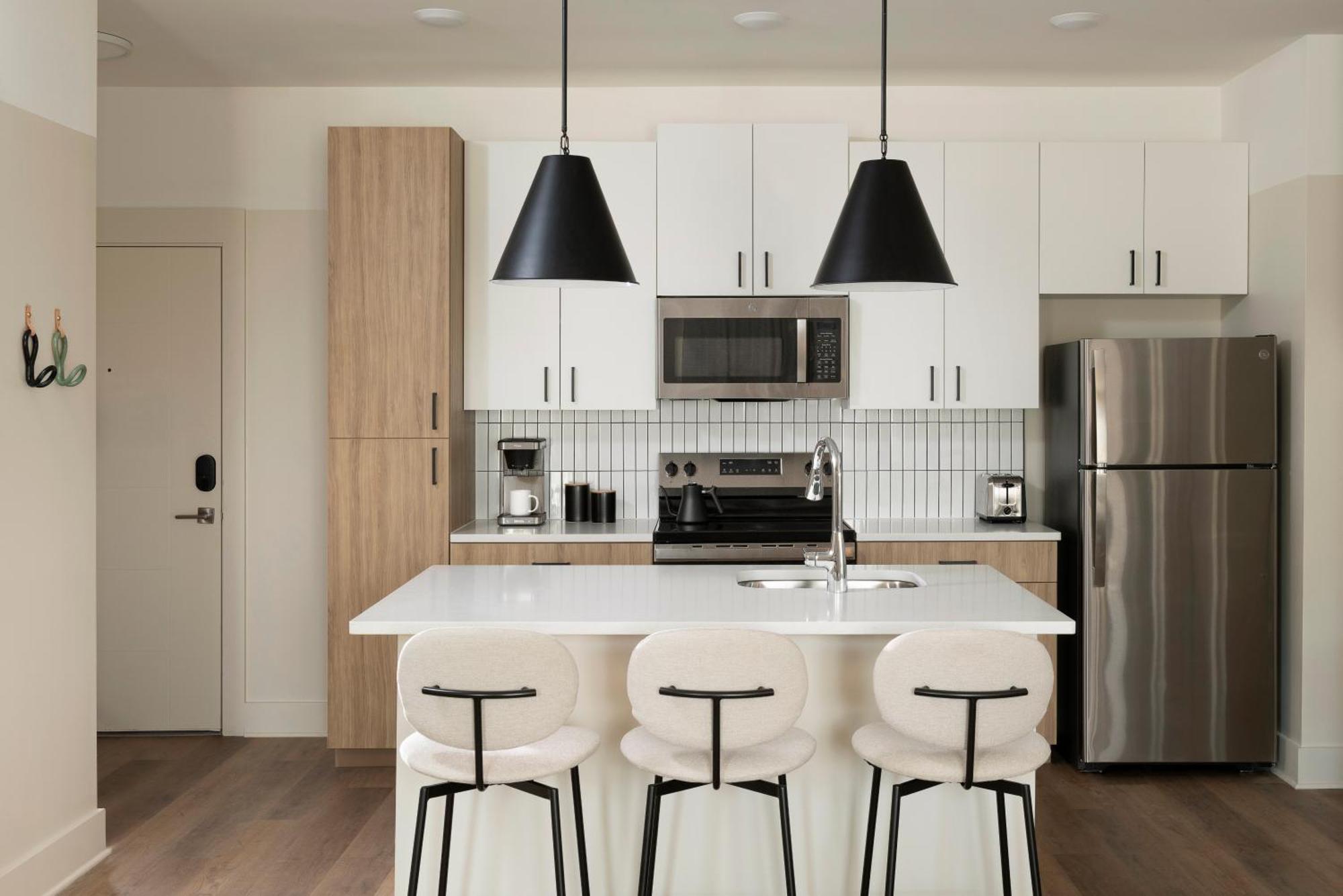 Mint House Marathon Village By Kasa Hotel 3*