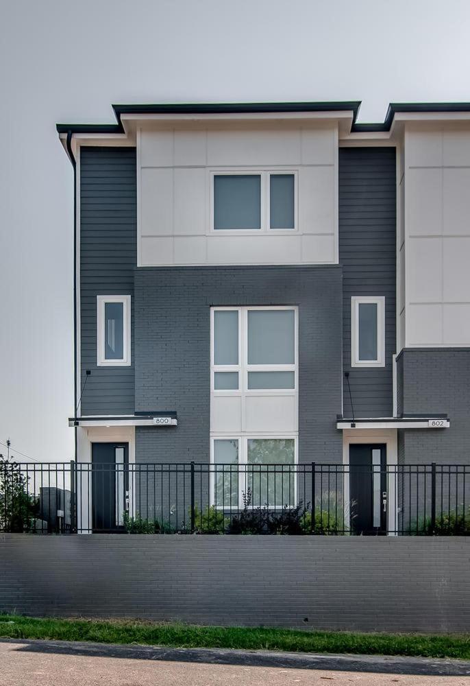 The East Side Vibe By Local