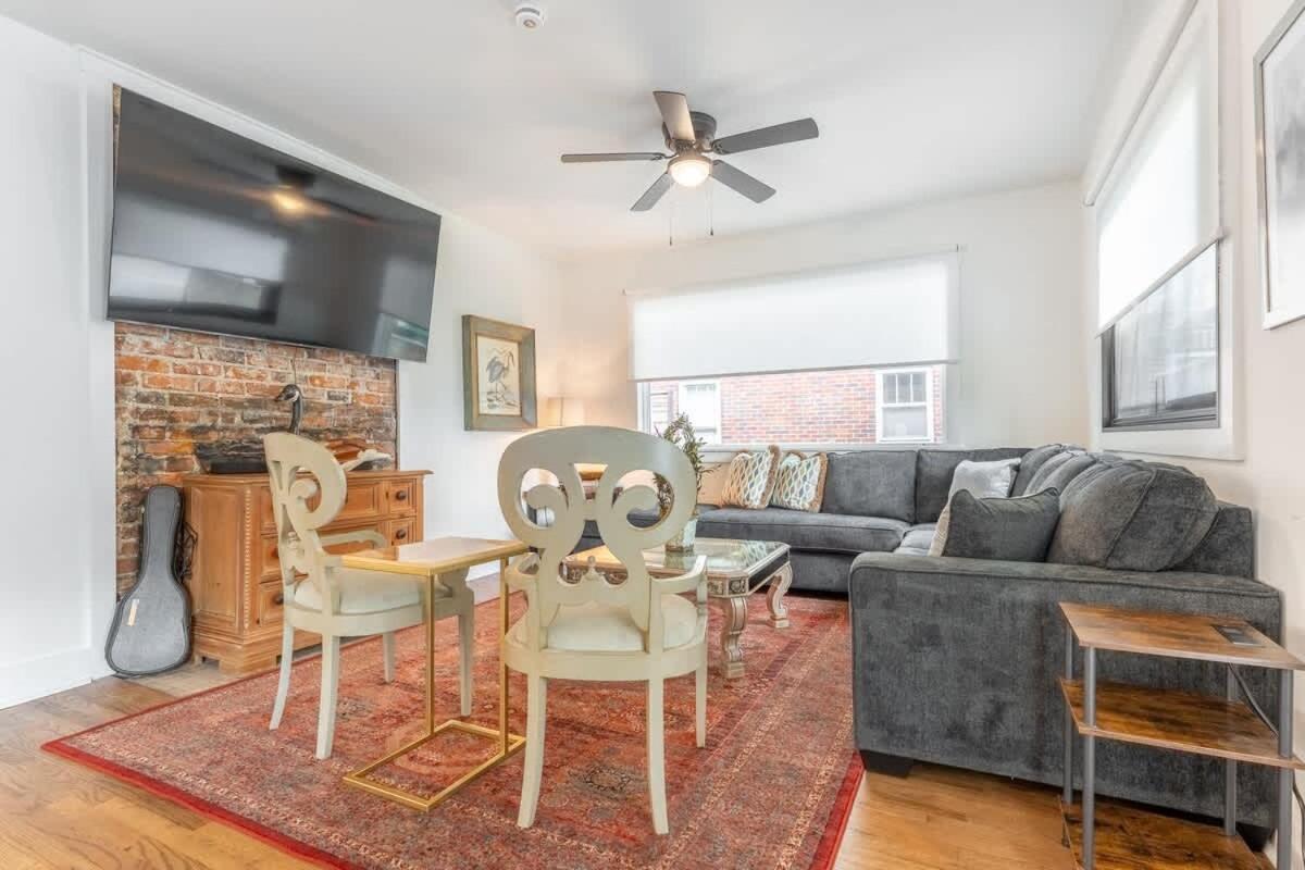 Riverside * Nashville