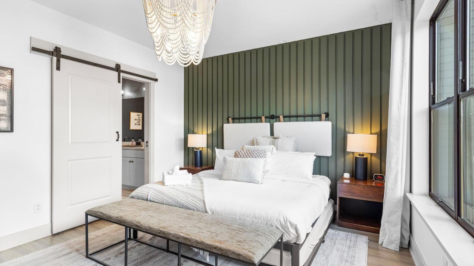 Skyline Soundhouse By Avantstay Rooftop Deck Game Near East Broadway Holiday home Nashville