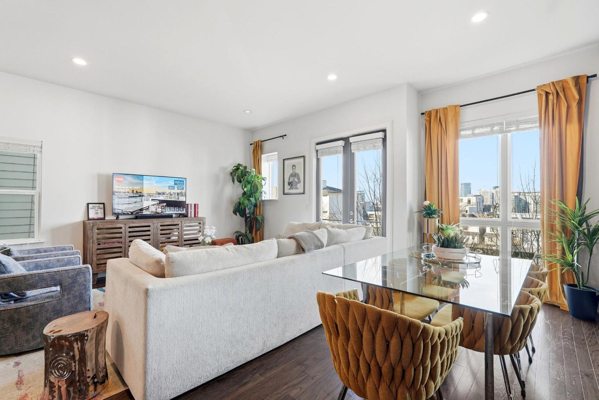 Holiday home New Updates! Skyline Rooftopfirepitwalk To Gulch Nashville