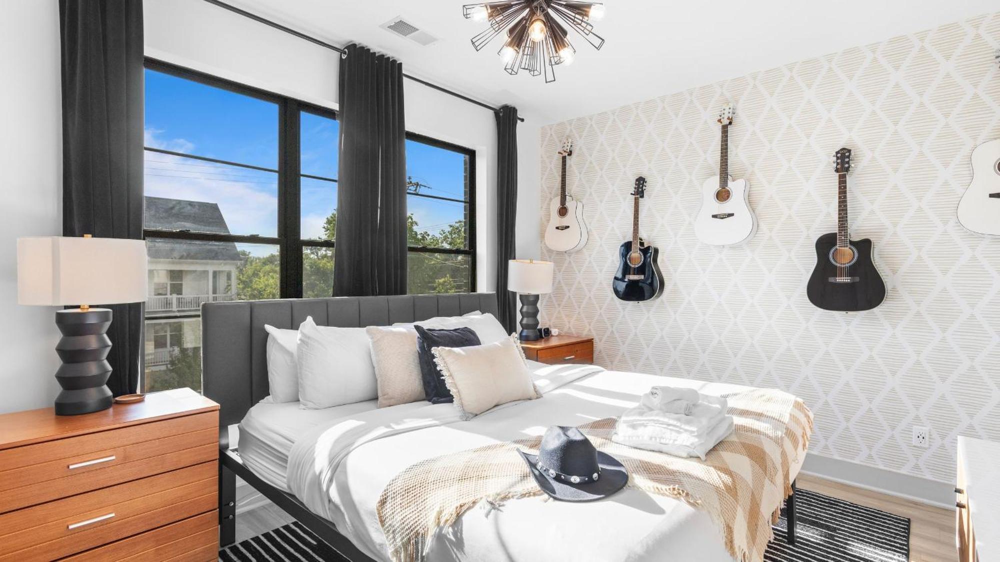 Holiday home Skyline Soundhouse By Avantstay Rooftop Deck Game Near East Broadway Nashville