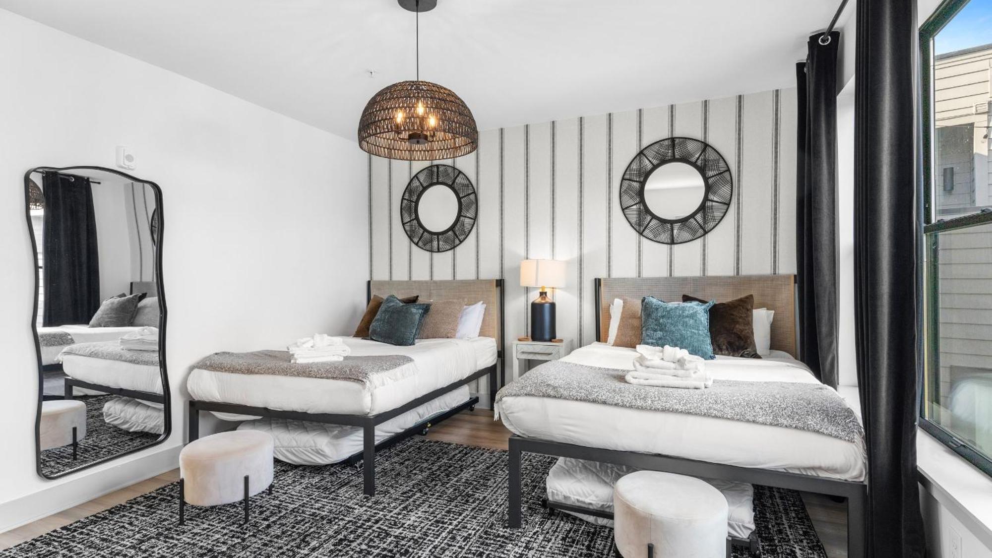 Holiday home Skyline Soundhouse By Avantstay Rooftop Deck Game Near East Broadway